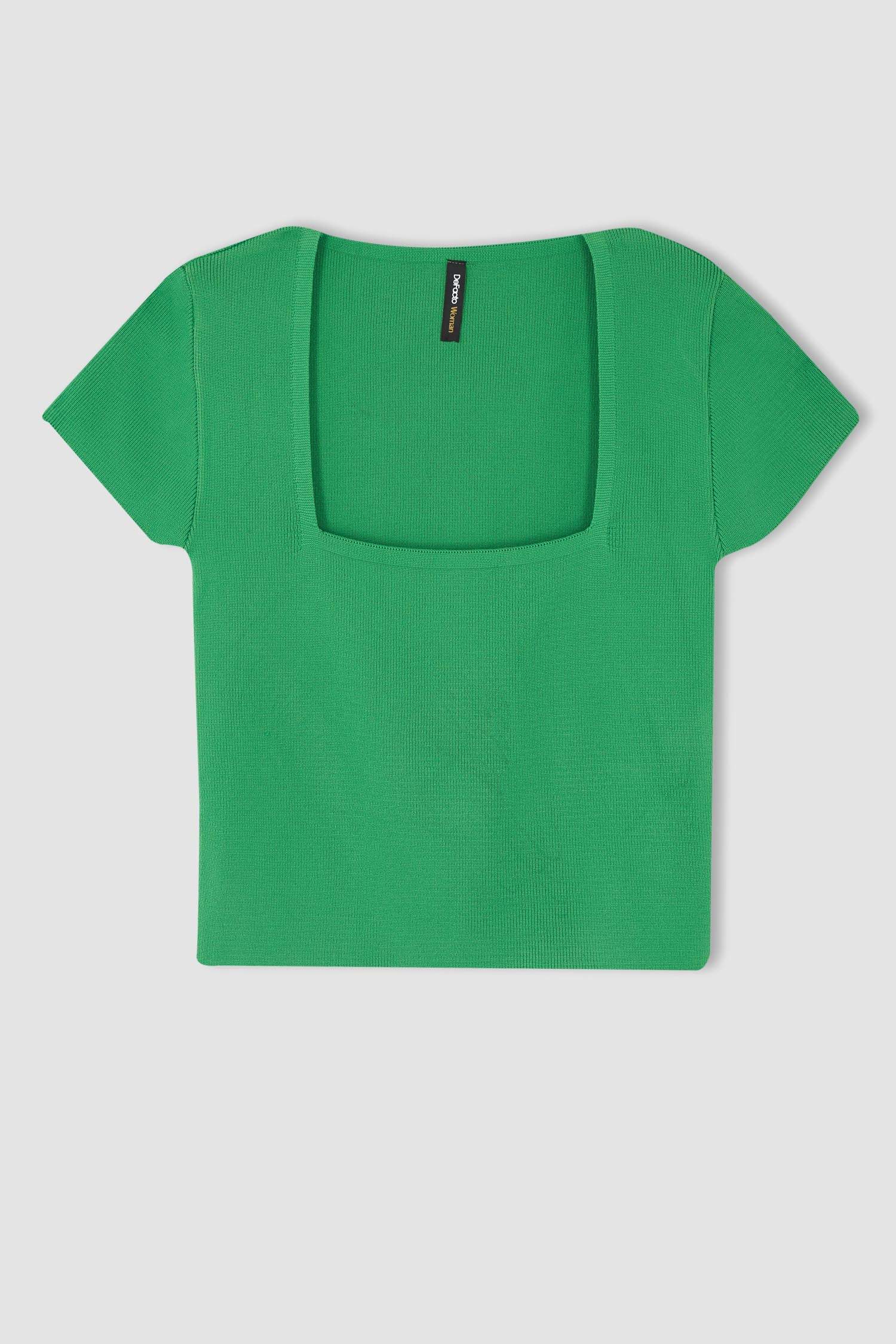 بلوز صوف نص ردن بياخة مستديرة