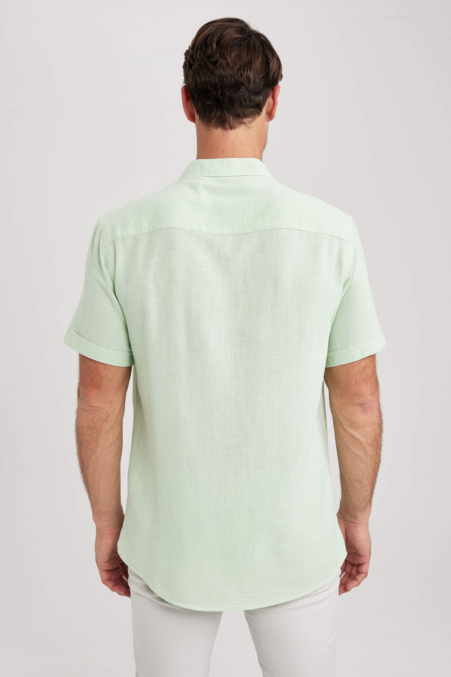 қалыпты пішім Қысқа жеңді жейде