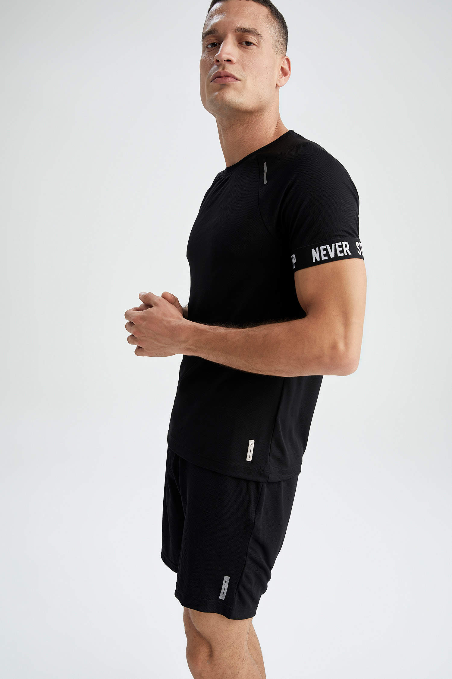 Man Fit Slim Fit Neck Sportsman T-Shirt | DeFacto