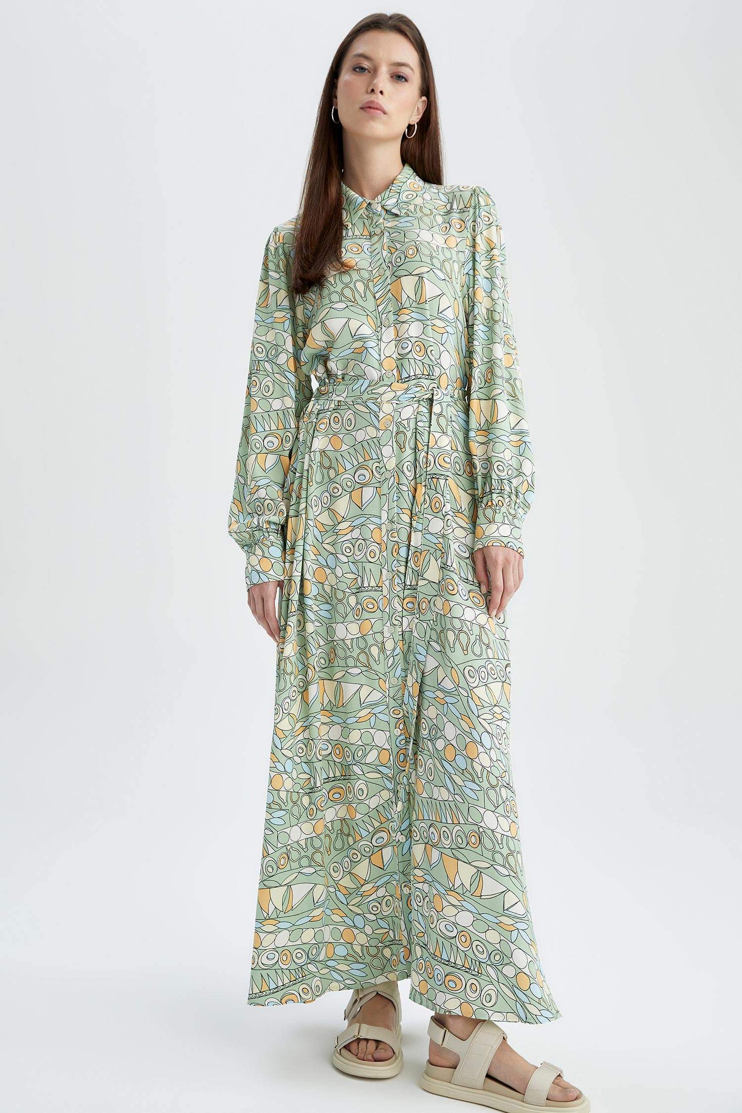 Defacto Relax Fit Baskılı Maroken Maxi Uzun Kollu Elbise. 2