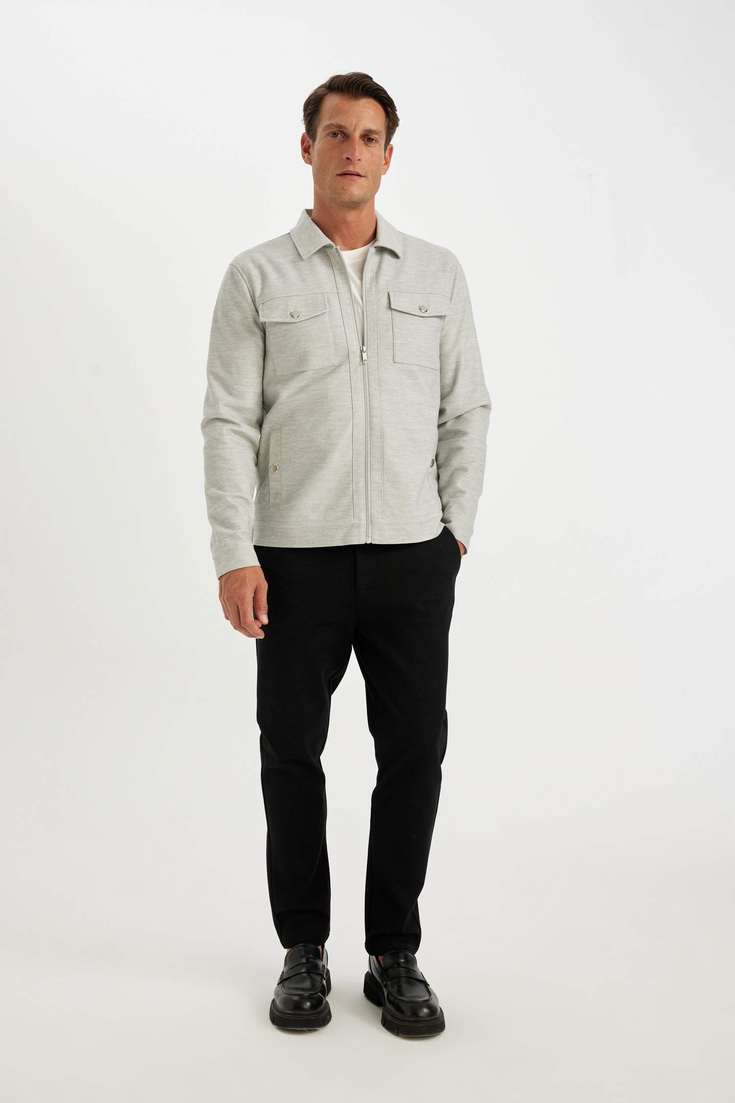 Slim Fit Dar Kesim Polo Yaka Astarlı Fermuarlı Cepli Mevsimlik Mont