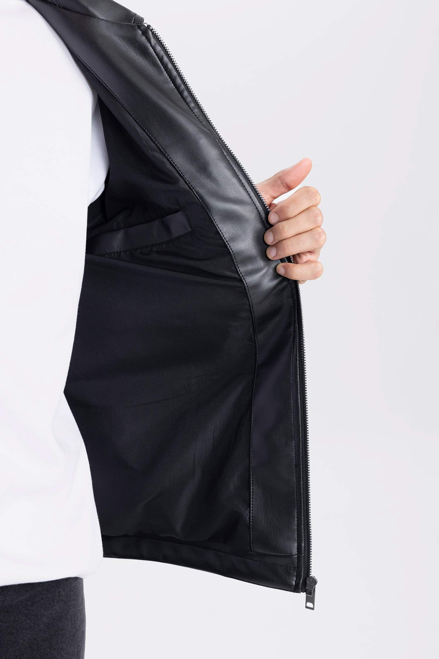 Su İtici Oversize Geniş Kalıp Gömlek Yaka Fermuarlı Cepli Mont