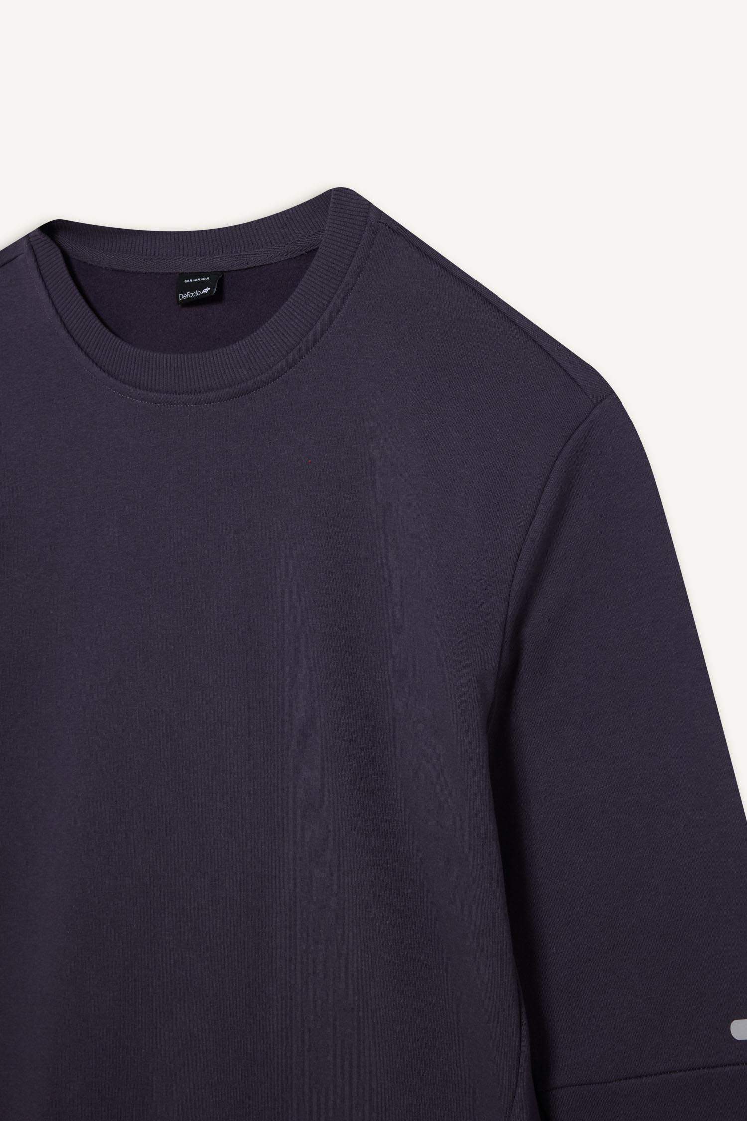 DeFactoFit Standart Fit Bisiklet Yaka Kalın Sporcu Sweatshirt