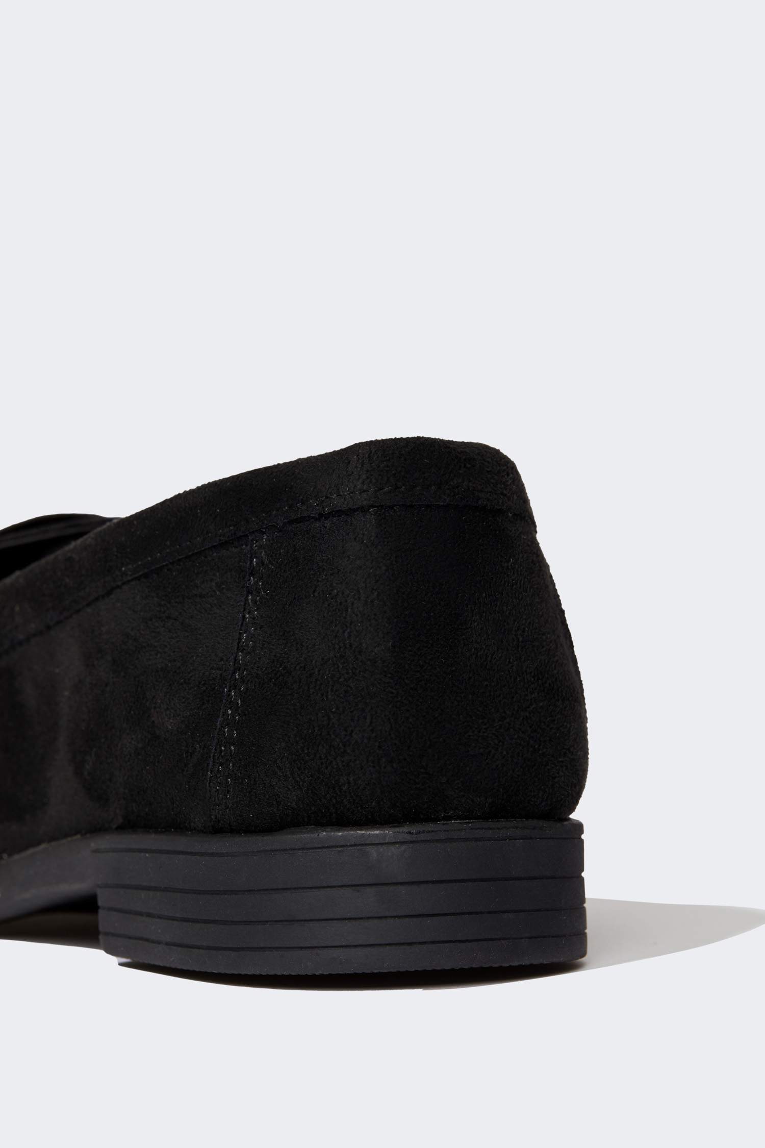 Women Artificial Suede Buckled Loafer Casual Shoes