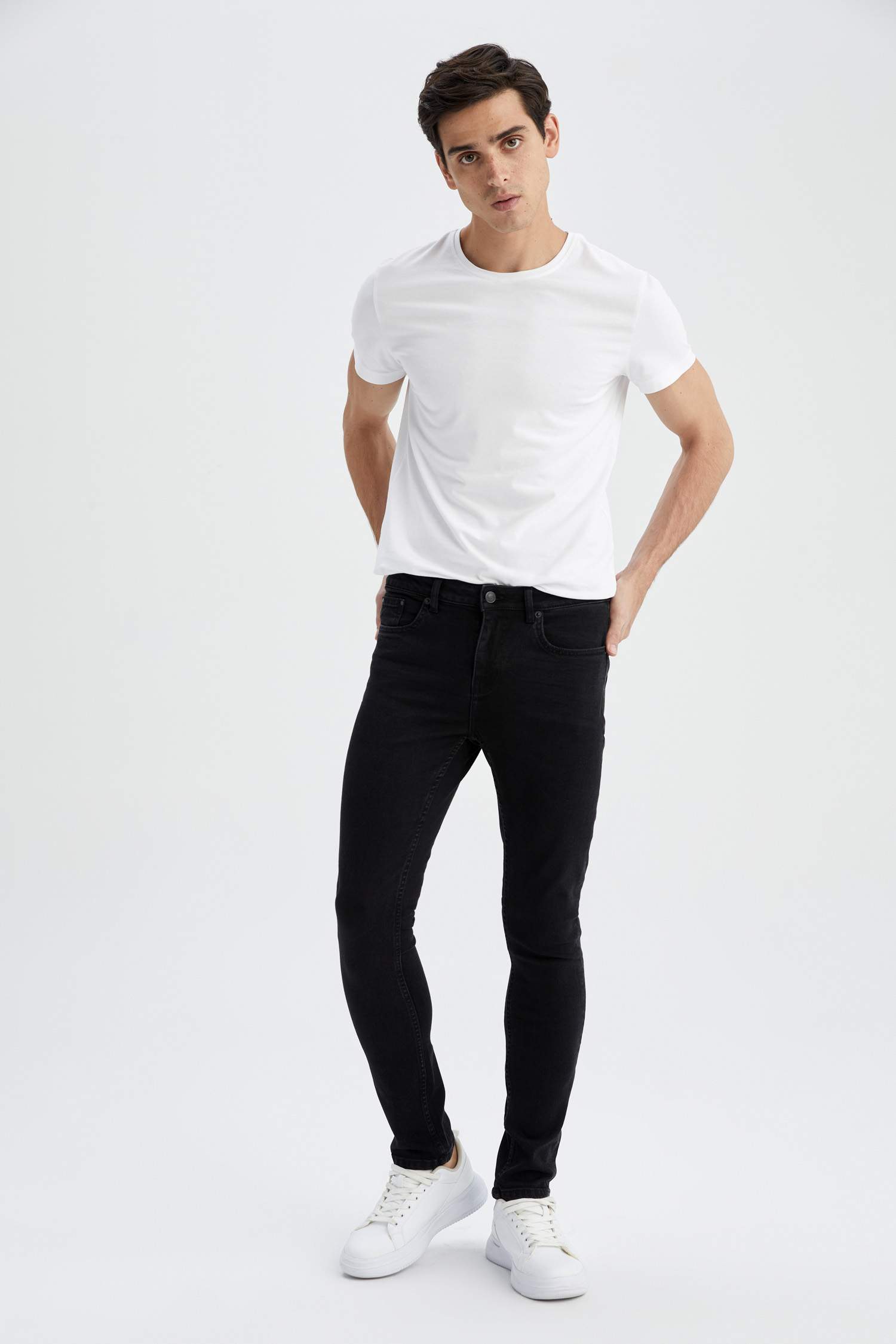 Black MEN Carlo Skinny Fit Jean Pants 2564362 | DeFacto