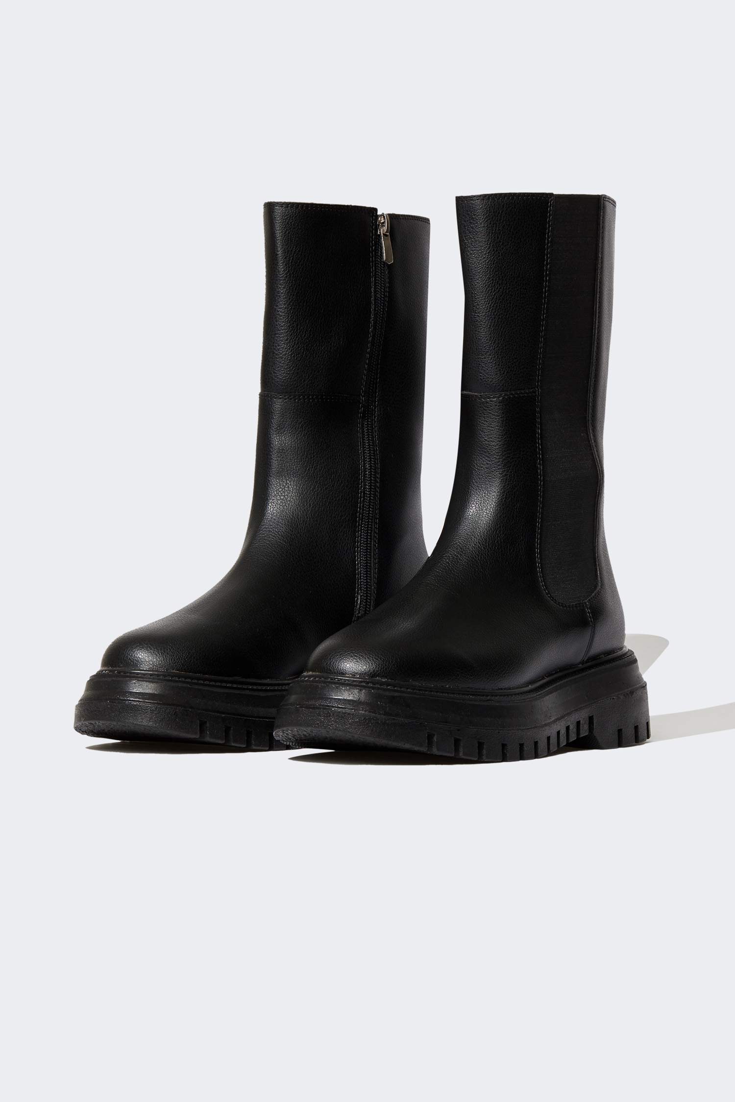 جزمة نسائي شتوي بكعب سميك بسحاب