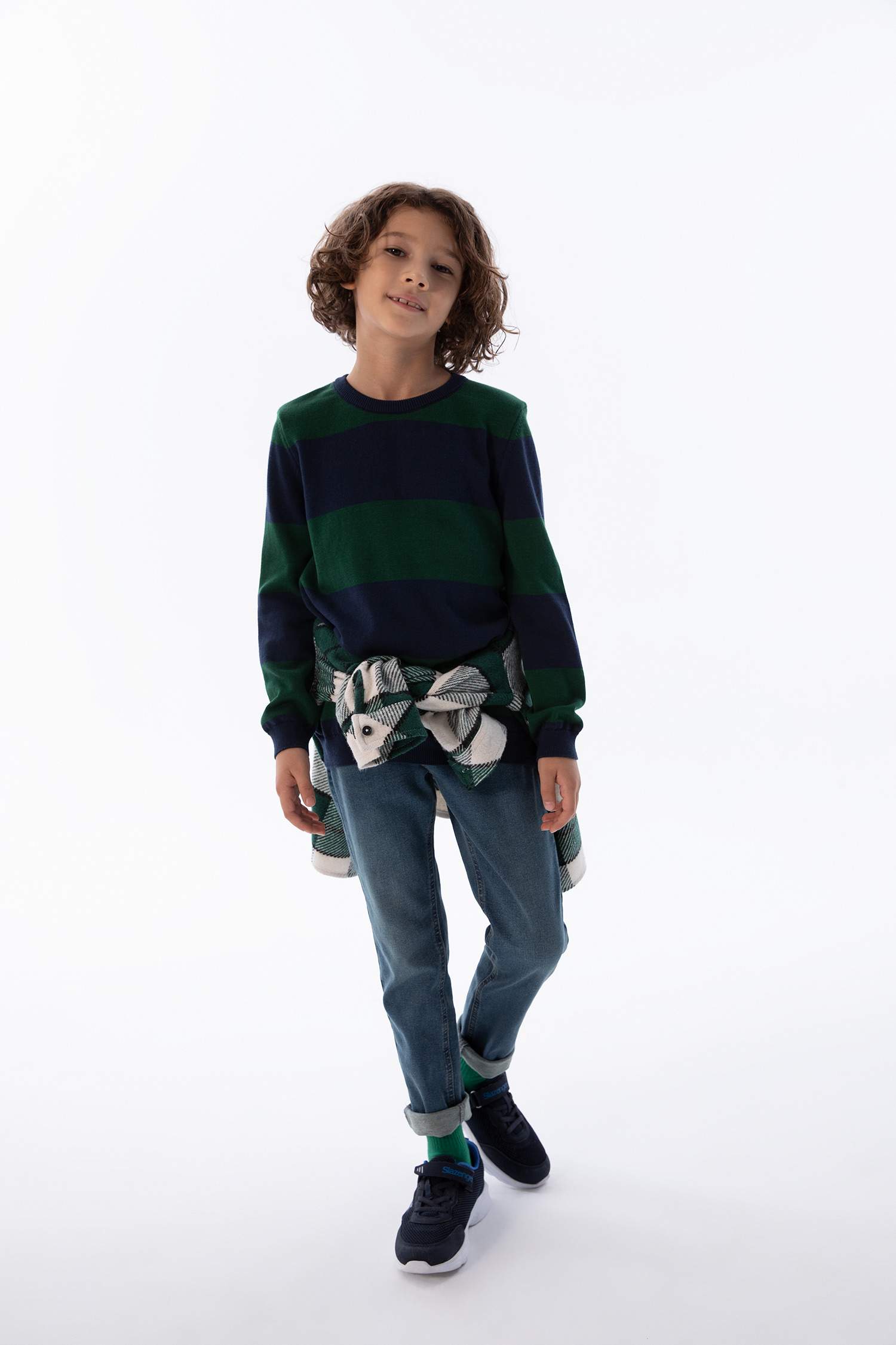 Пуловер стандартного кроя с круглым вырезом из хлопка для мальчиков