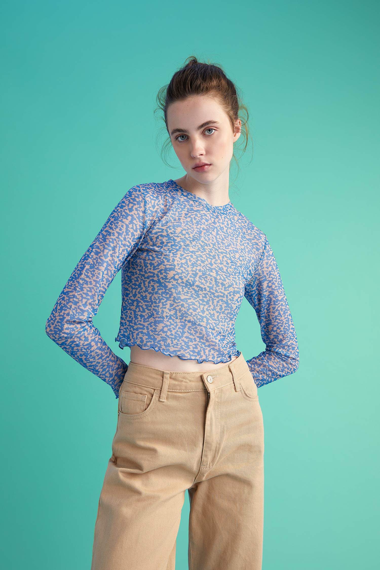 Fitted Bisiklet Yaka Desenli Tül Uzun Kollu Tişört