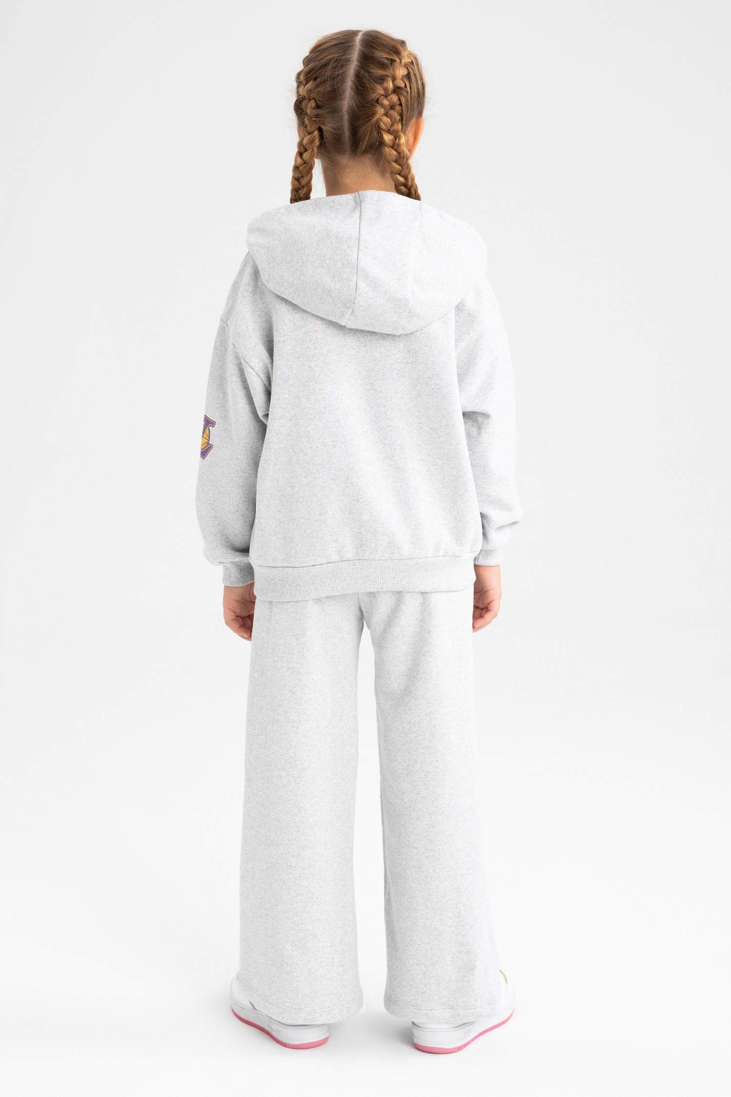 طقم من لوس أنجلوس ليكرز من قطعتين