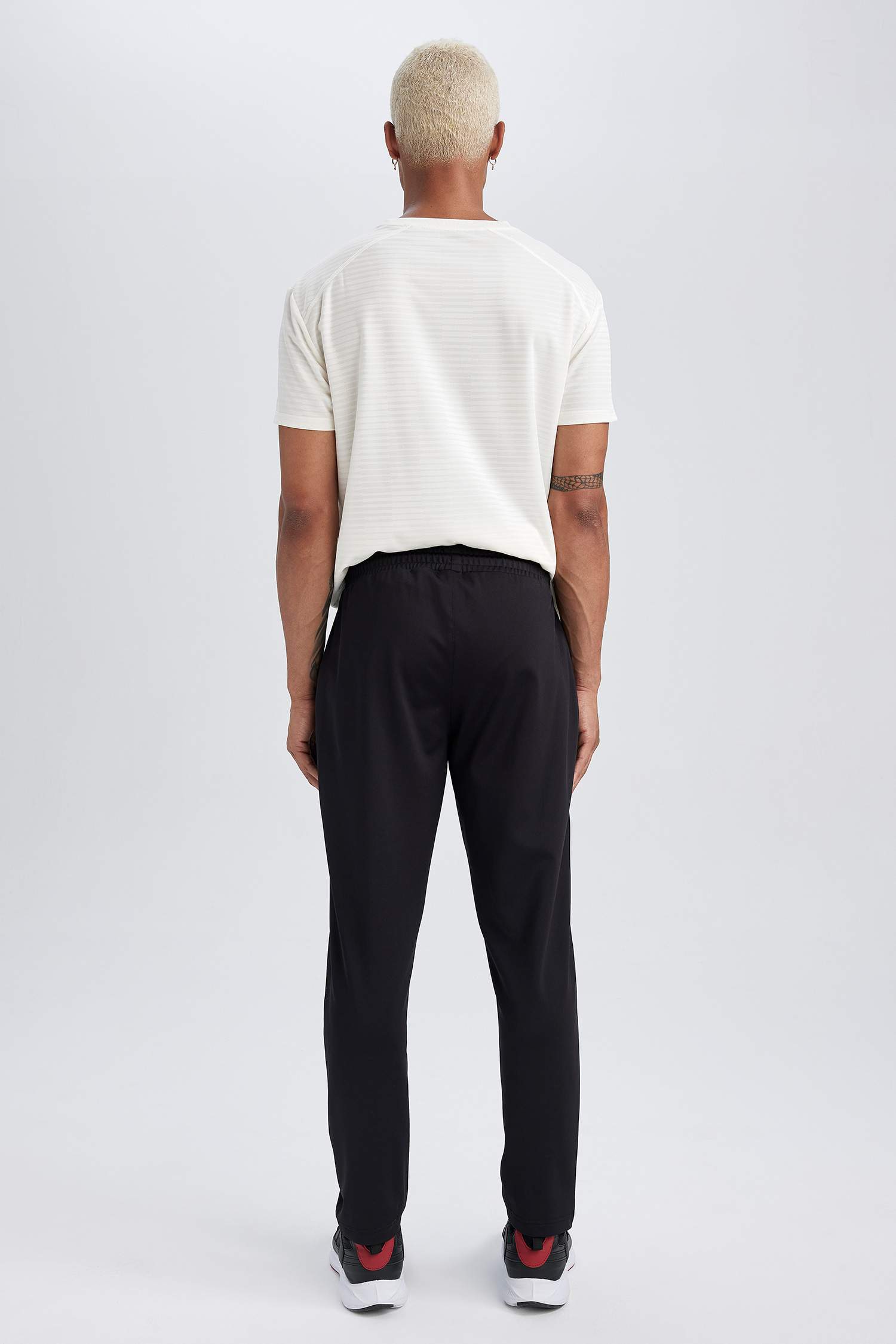 بنطلون سويت بانتس رياضي سليم فيت من DeFactoFit