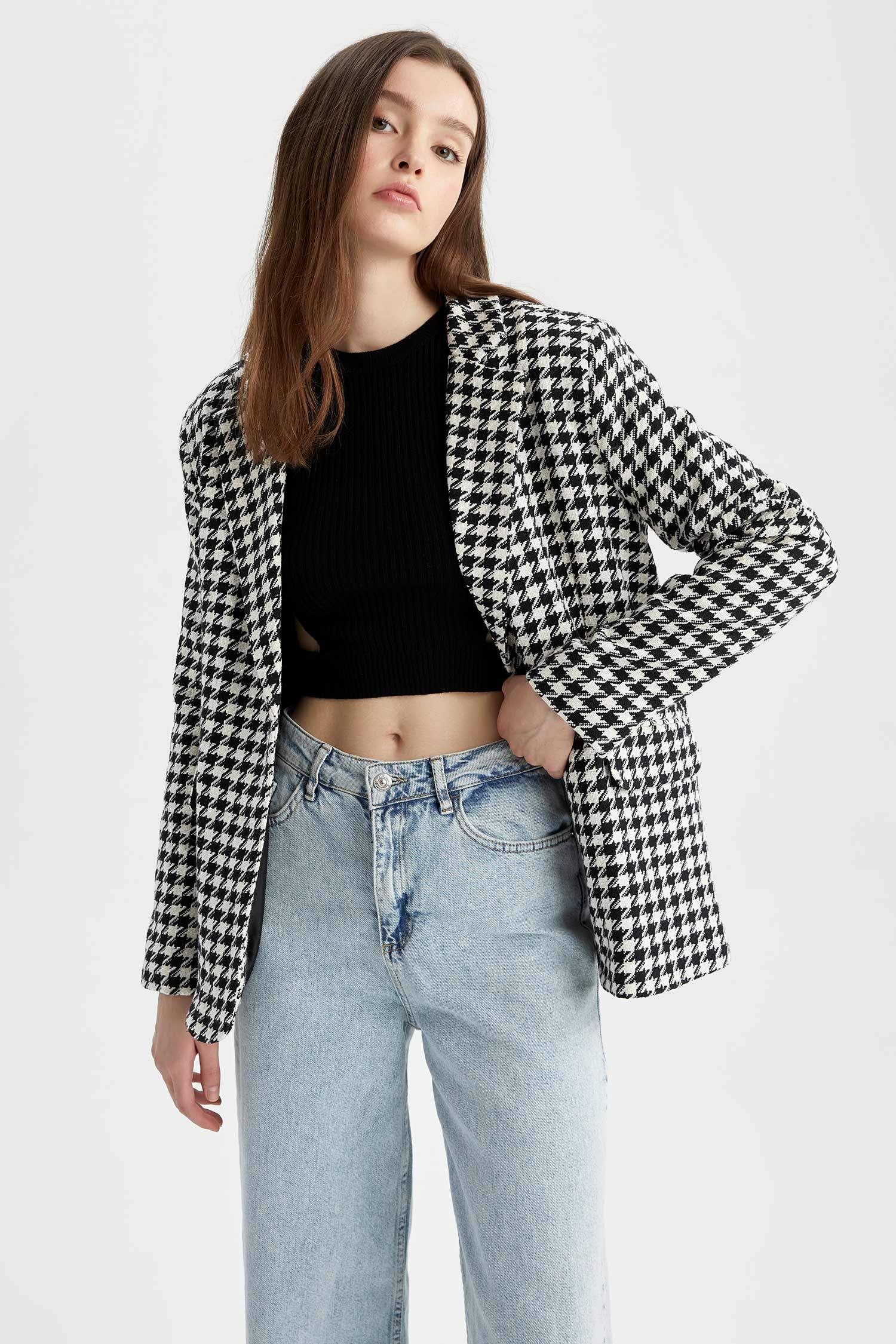 سترة بليزر قصة عادية تويد