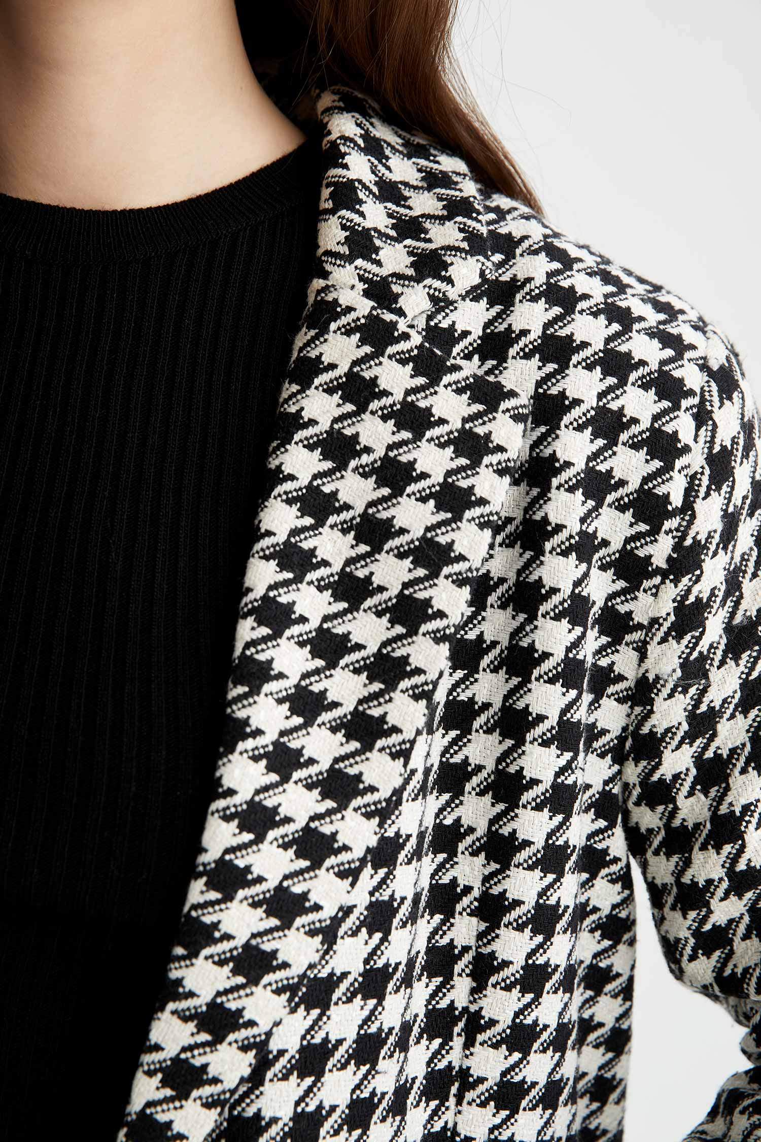 سترة بليزر قصة عادية تويد