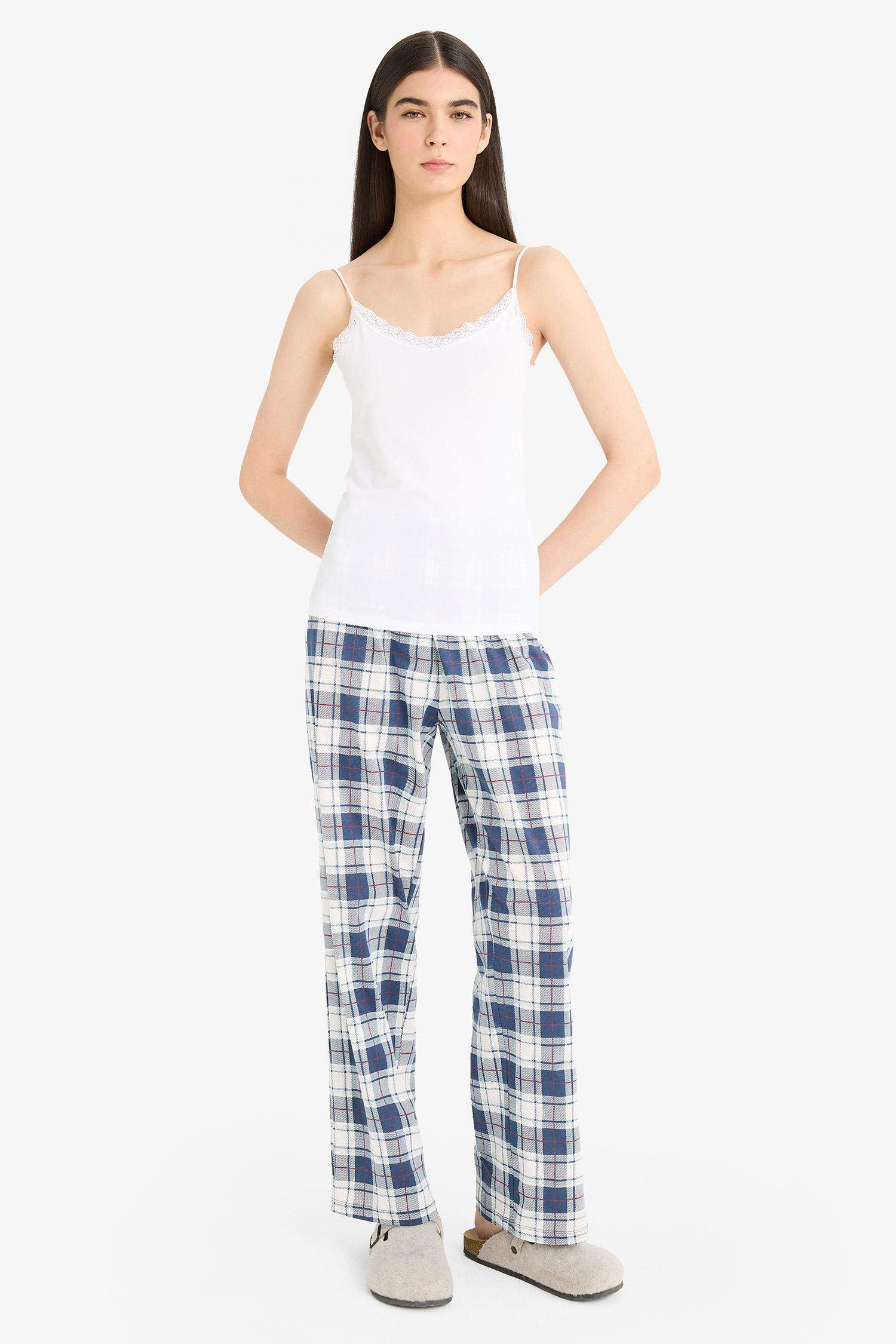 فانيلة قطن قصة عادية من Fall in Love