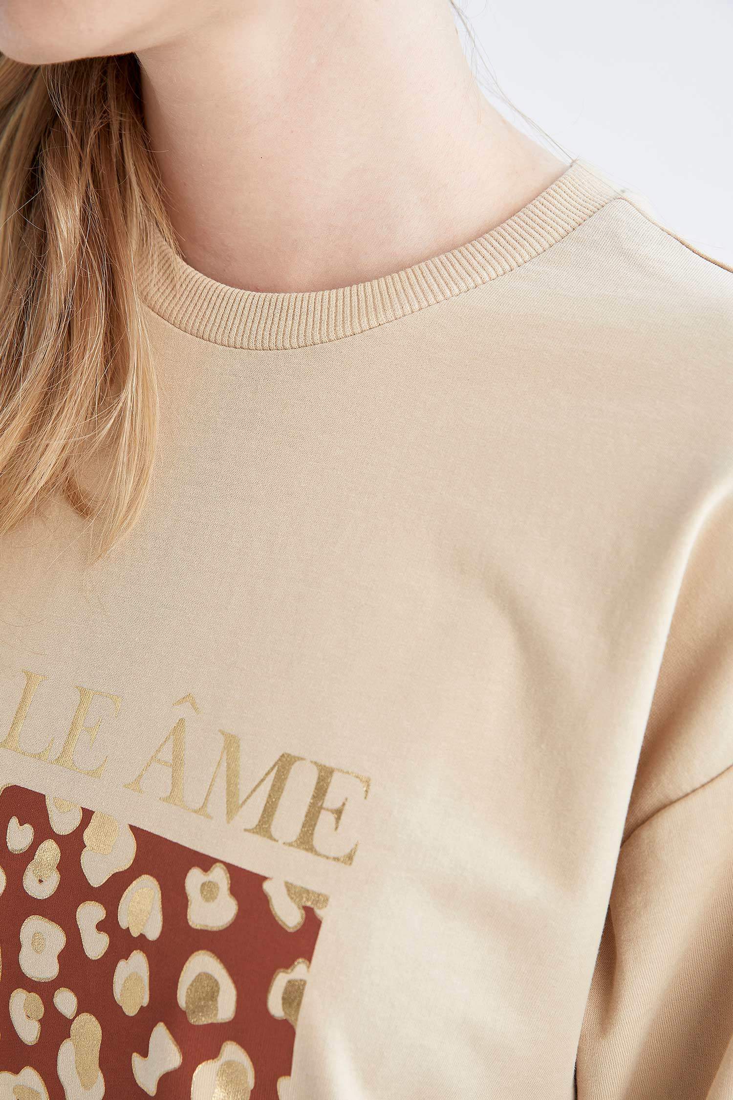 سويت تونيك قماش رقيق مطبوع قصة مريحة بياقة مستديرة