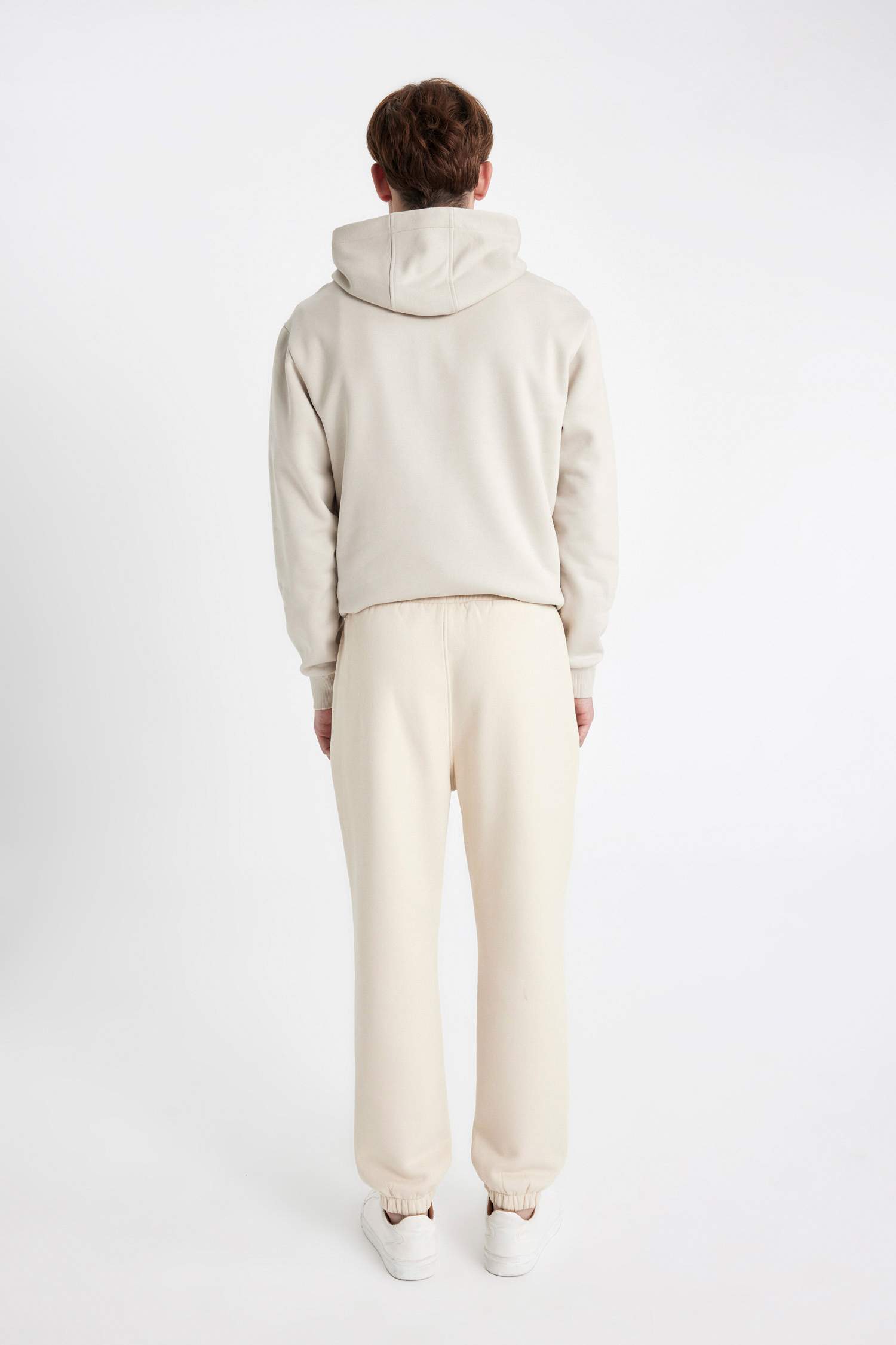 بنطلون بجامة رياضي قصة عادية بجيب ورجل مطاطي