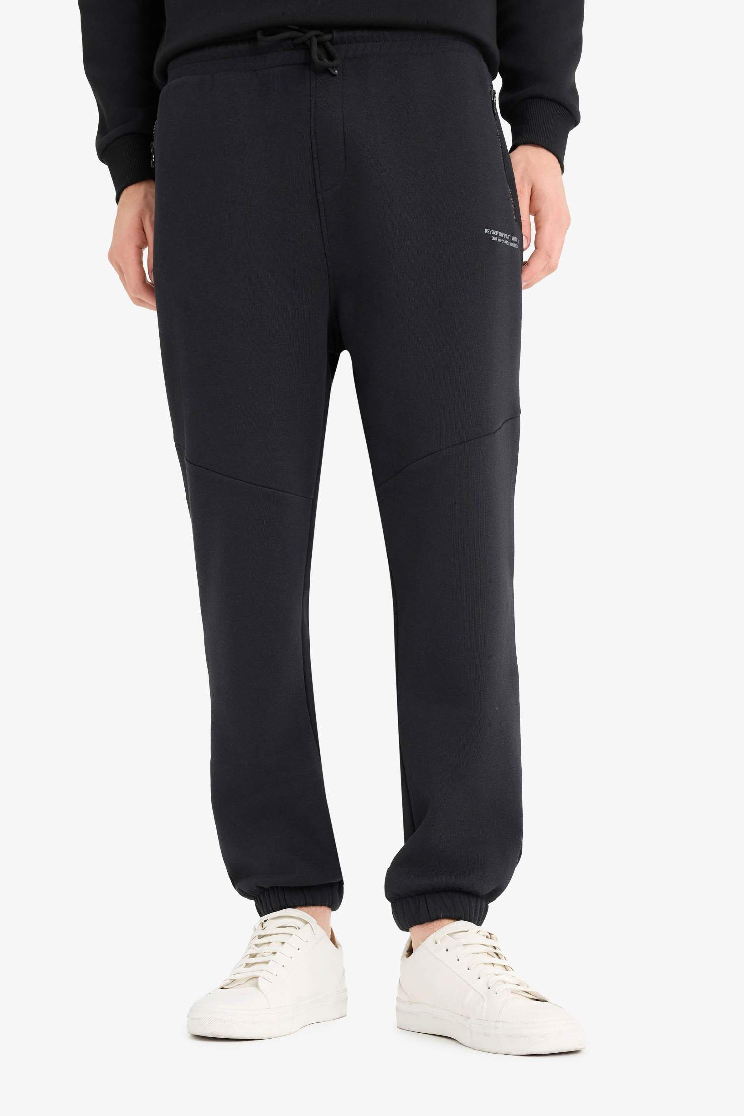 Regular Fit Drawstring Waist Elastic Leg Sweatpants