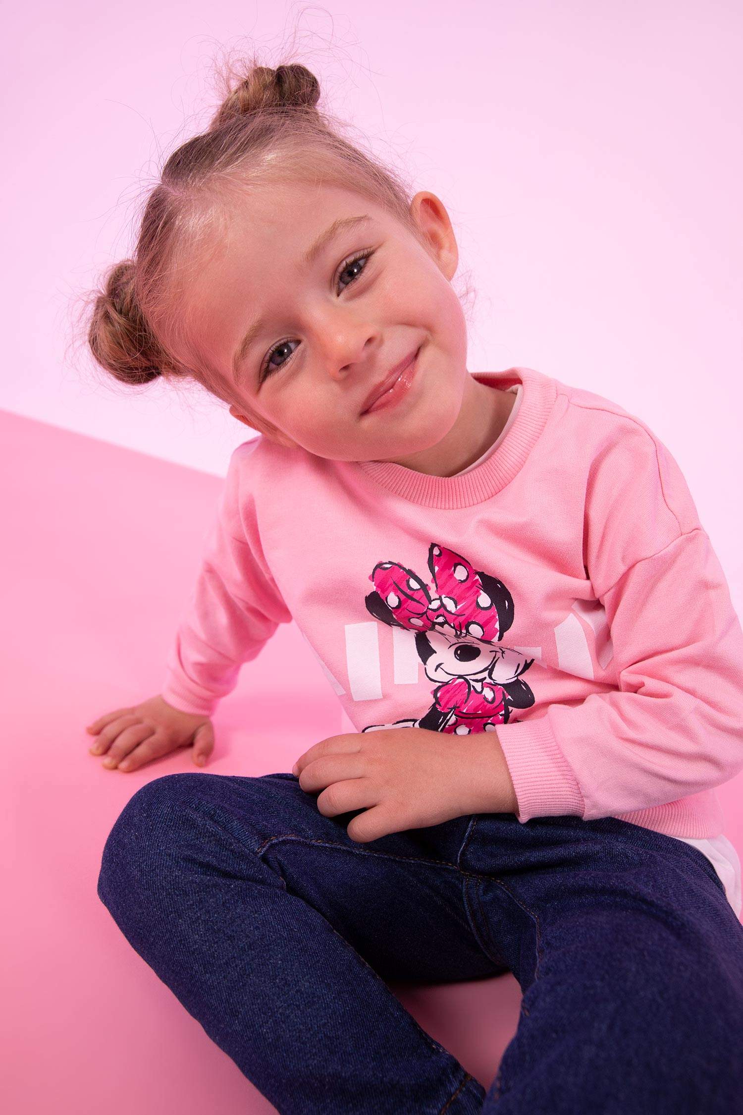 Свитшот стандартного кроя из тонкой ткани для малышей девочек