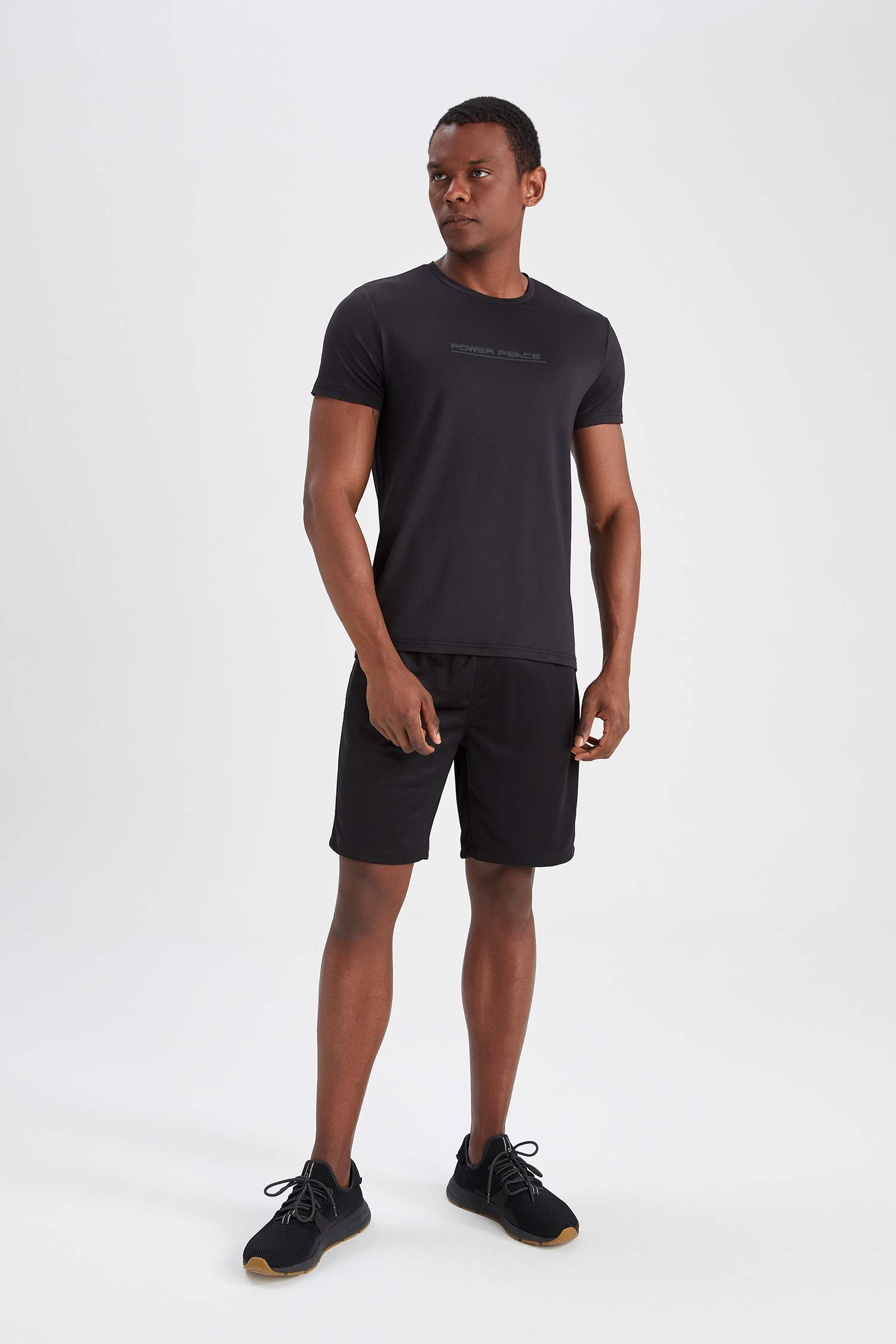 дөңгелек жаға Футболка