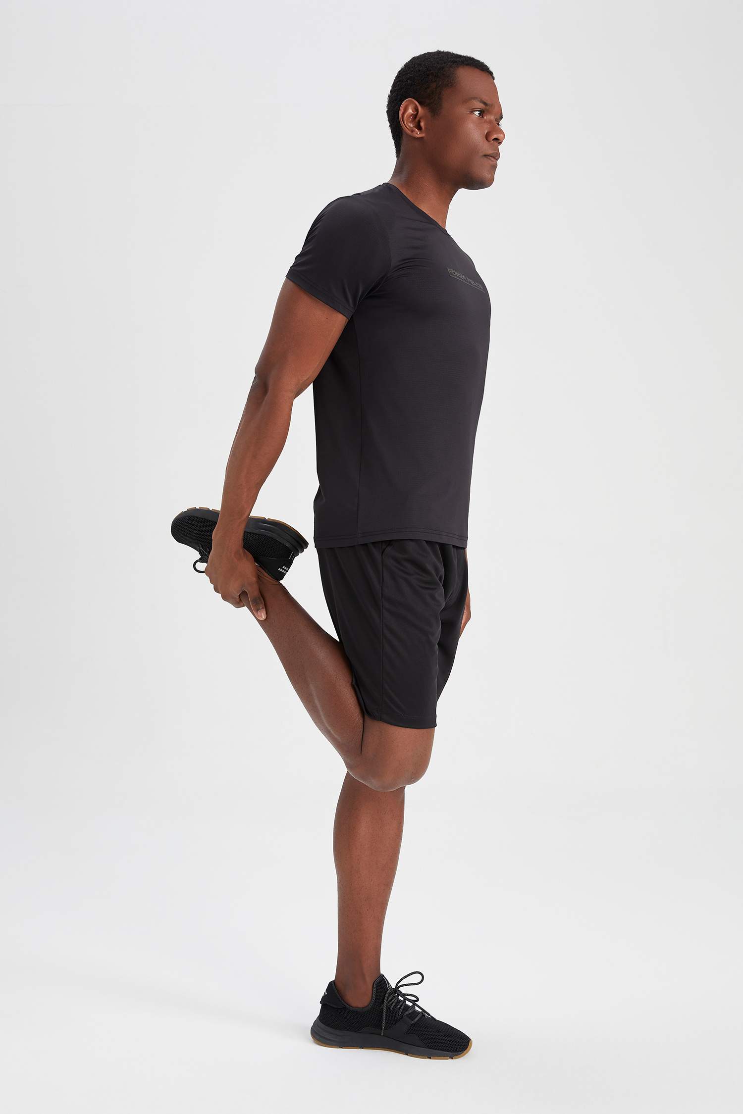 дөңгелек жаға Футболка