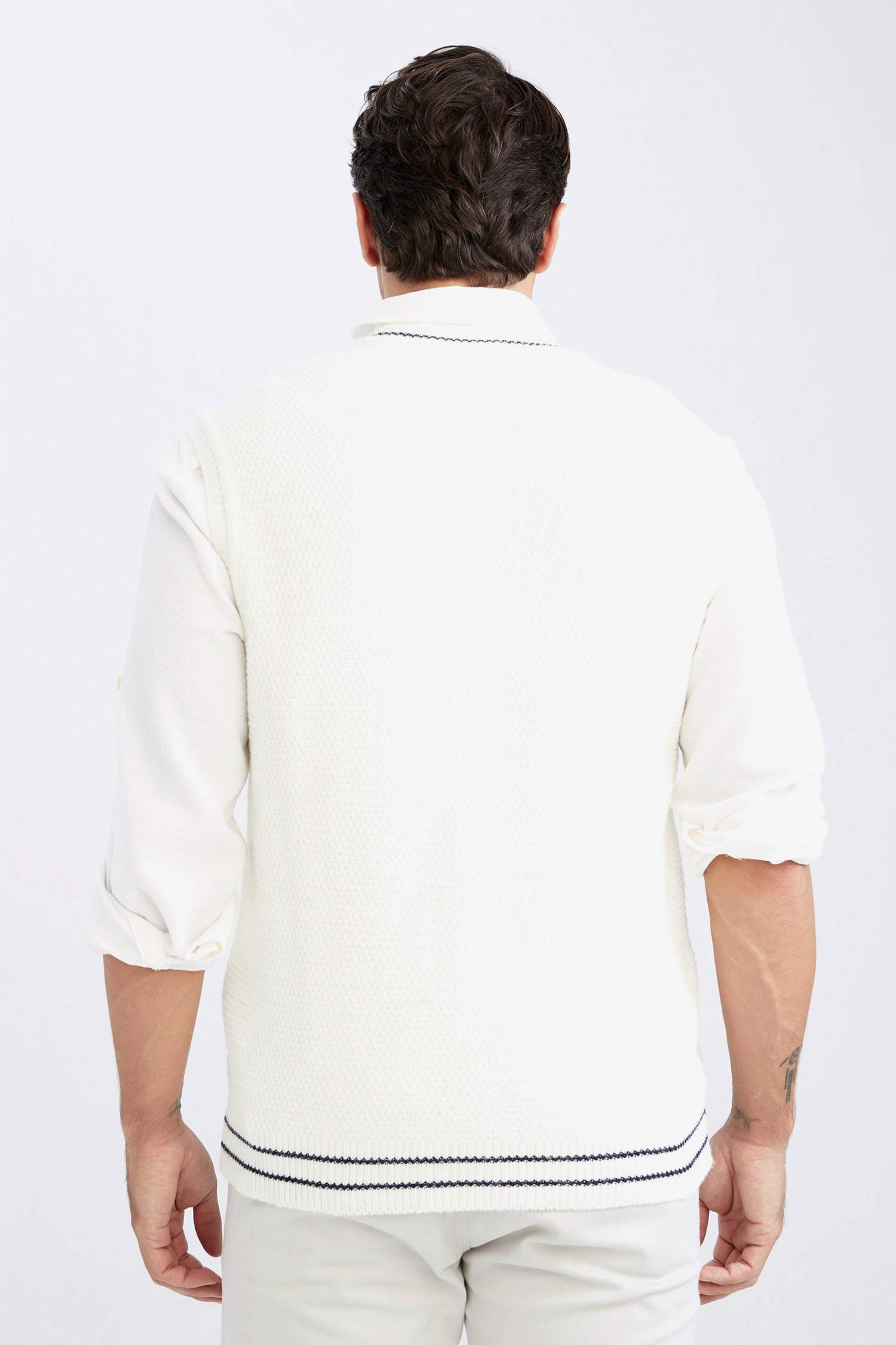 қалыпты пішім v жаға Пулловер