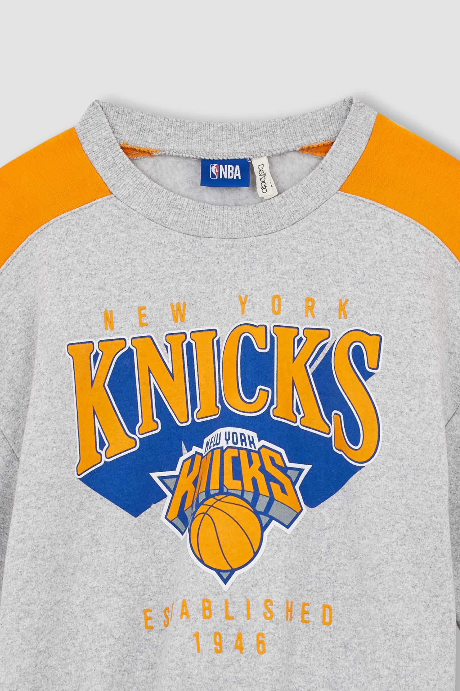 Girl' NBA New York Knicks Crew Neck Sweatshirt