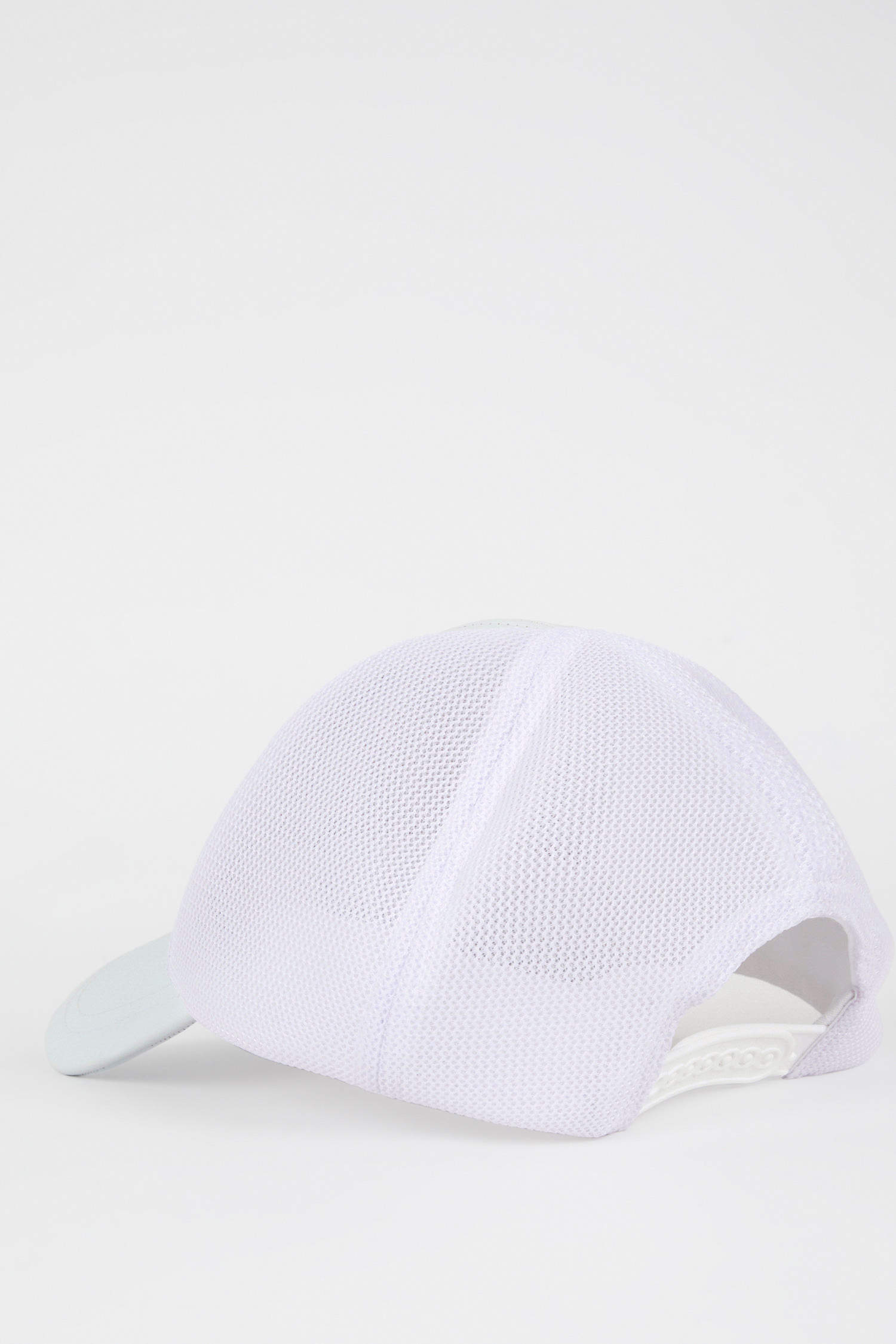 Defacto Kadın Elma Derisi Geri Dönüşümlü Beyaz Cap Şapka. 10