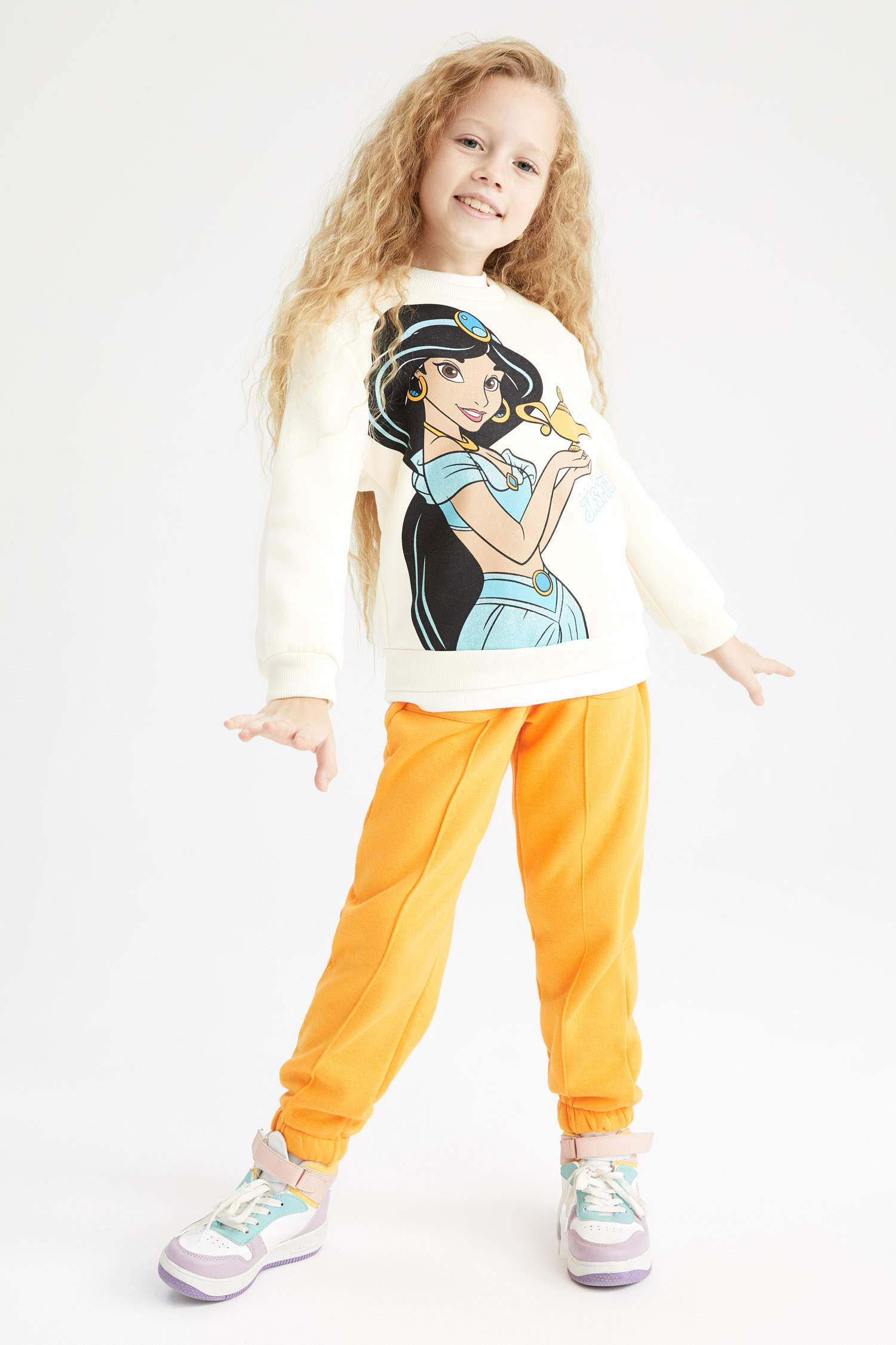 سويت شيرت بناتي قصة عادية من Disney Princess