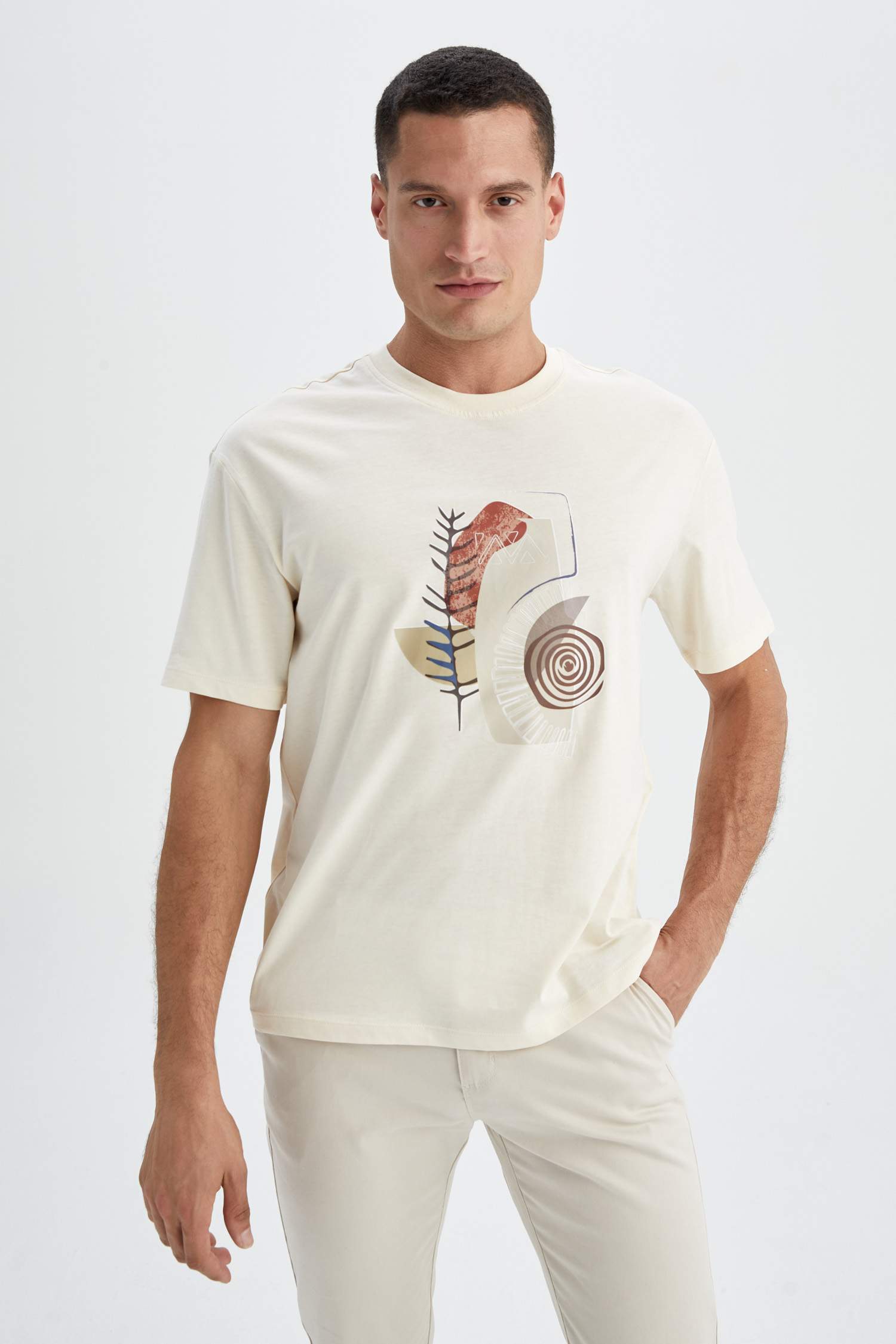 Beige MAN Relax Fit Crew Neck T-Shirt 2651308 | DeFacto