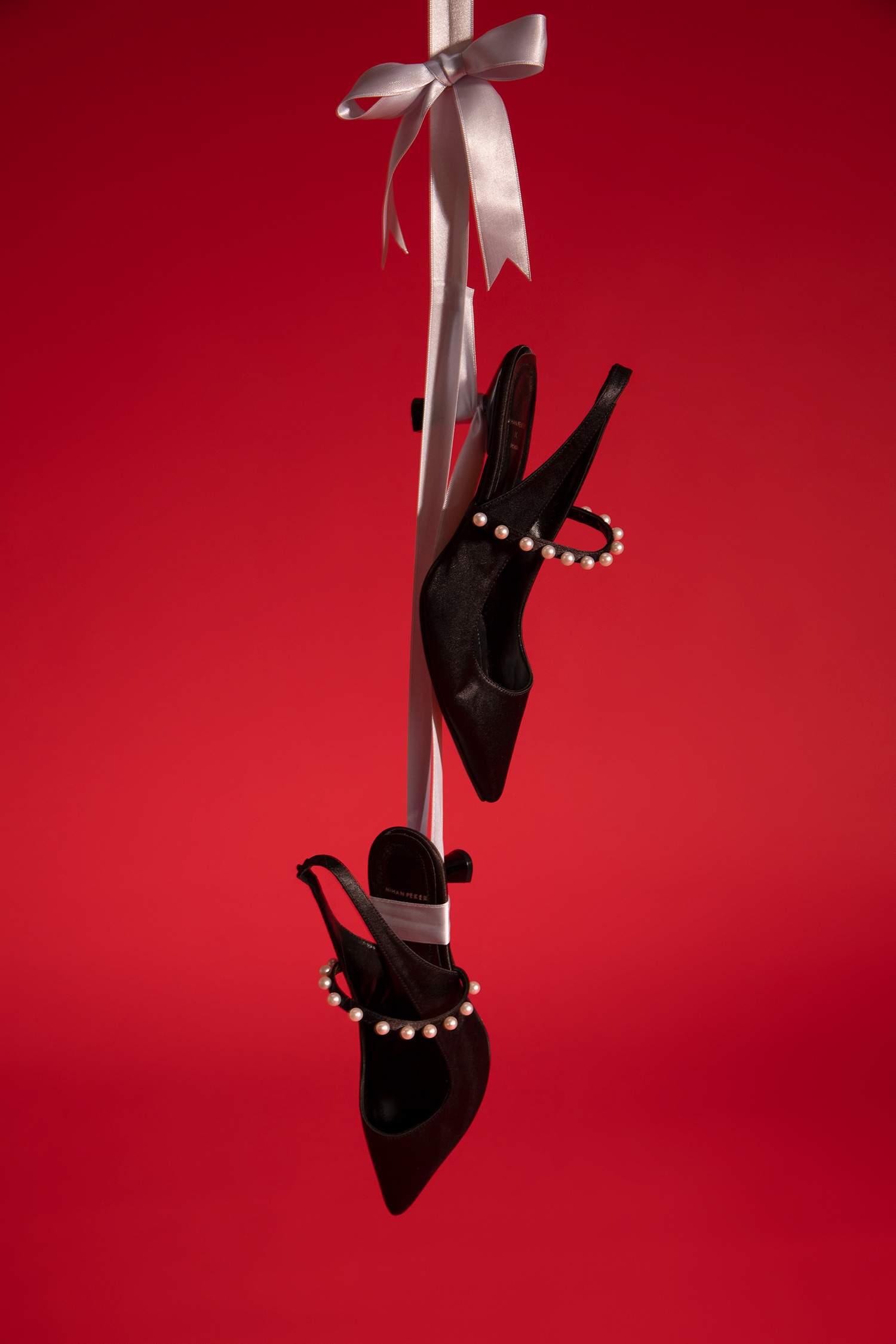 حذاء كعب عالي بكعب عالي