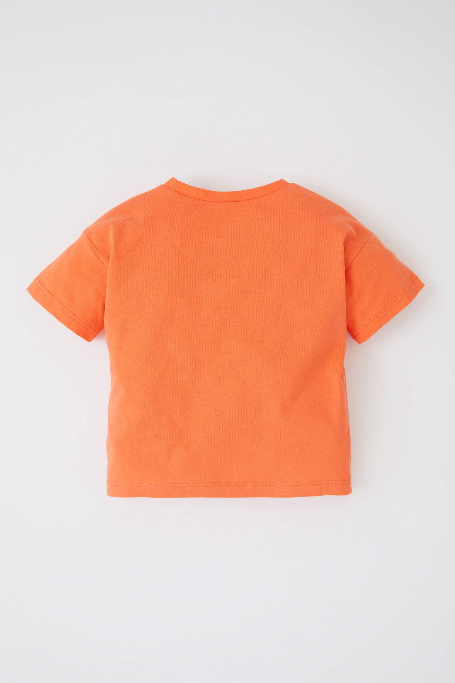 Футболка стандартного кроя с принтом для девочек