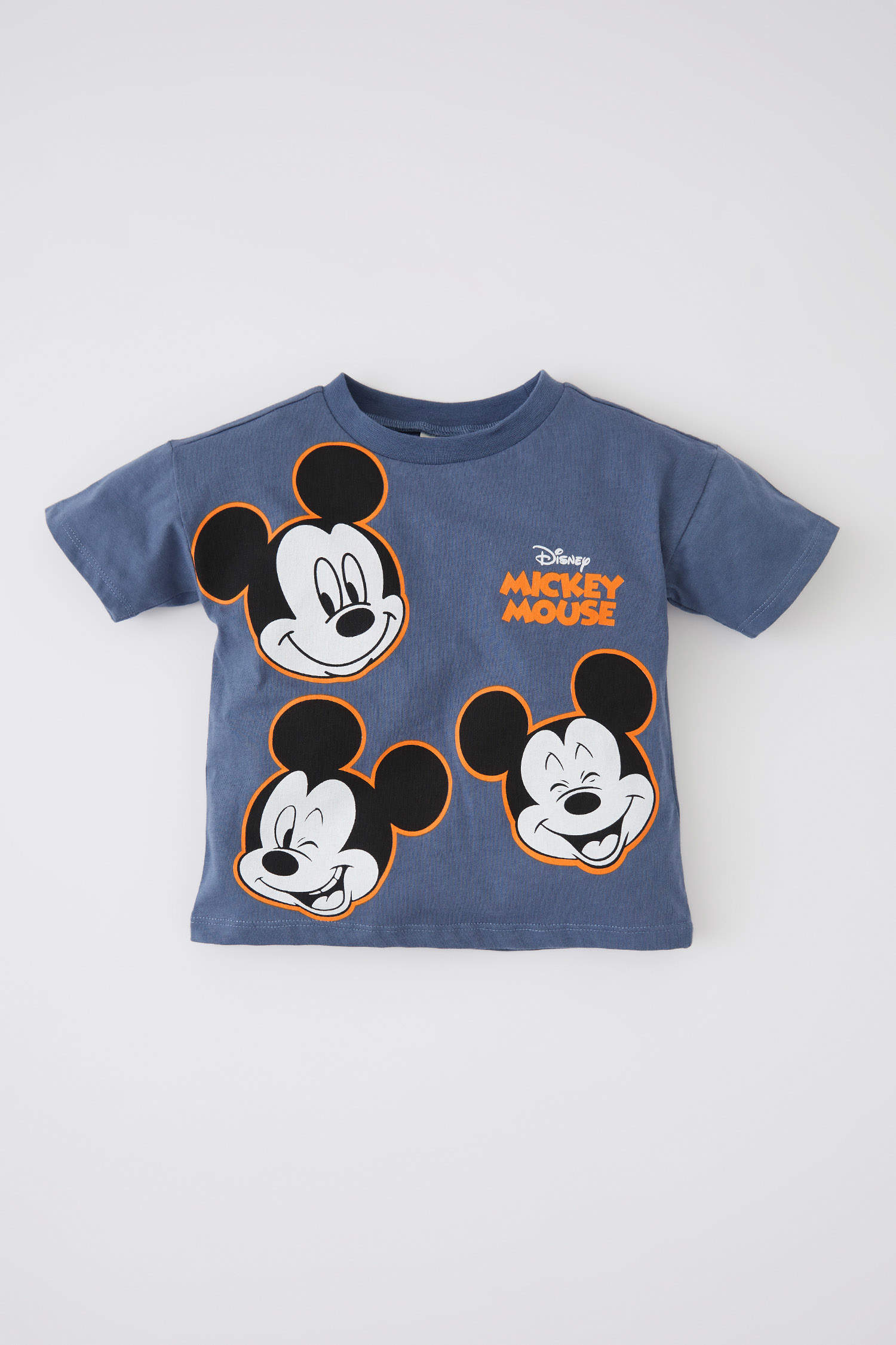 Defacto Erkek Bebek Disney Mickey & Minnie Regular Fit Bisiklet Yaka Kısa Kollu Penye Tişört. 1