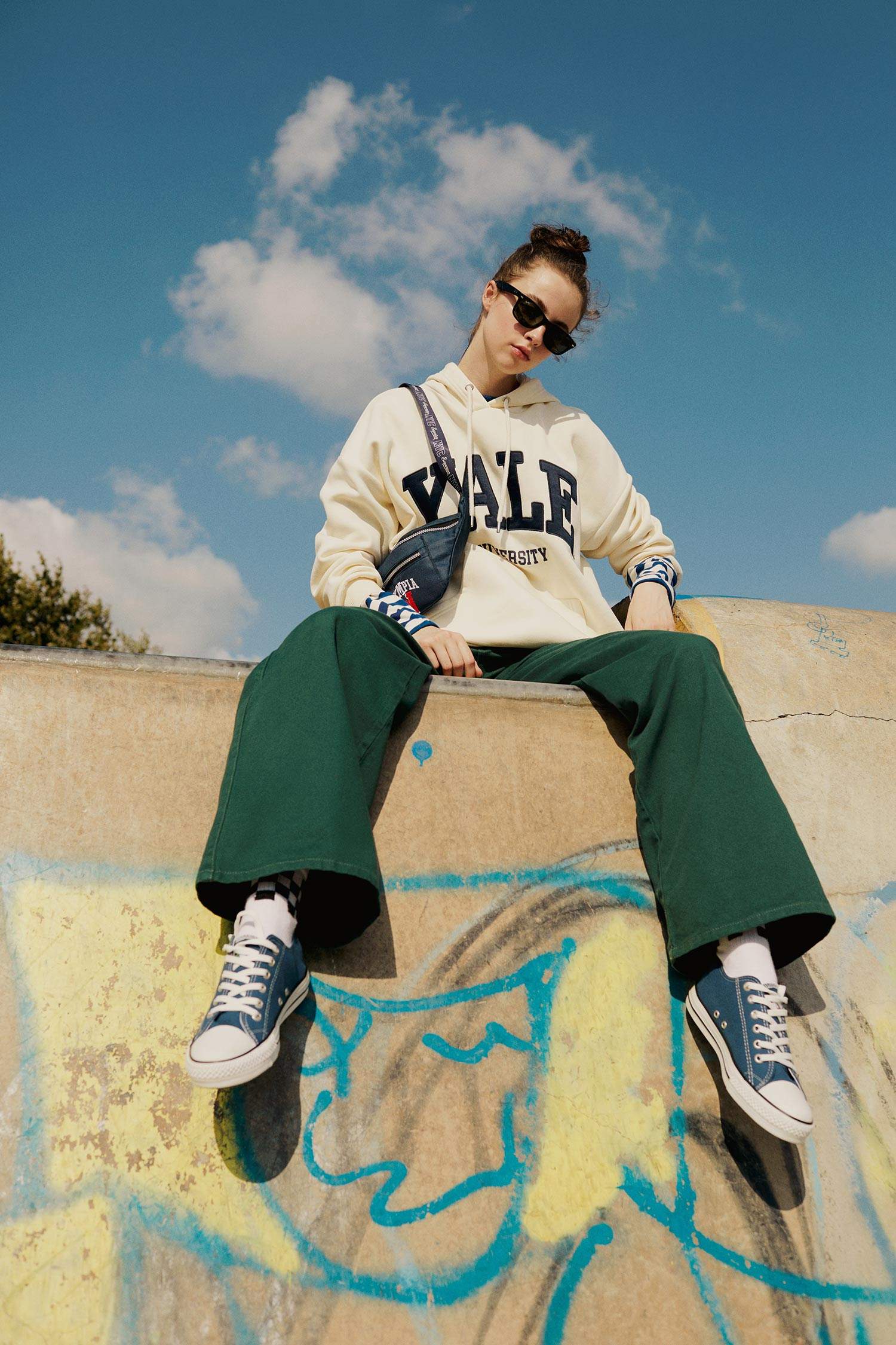 Oversize Fit Yale University Licensed Long Sleeve Sweatshirt