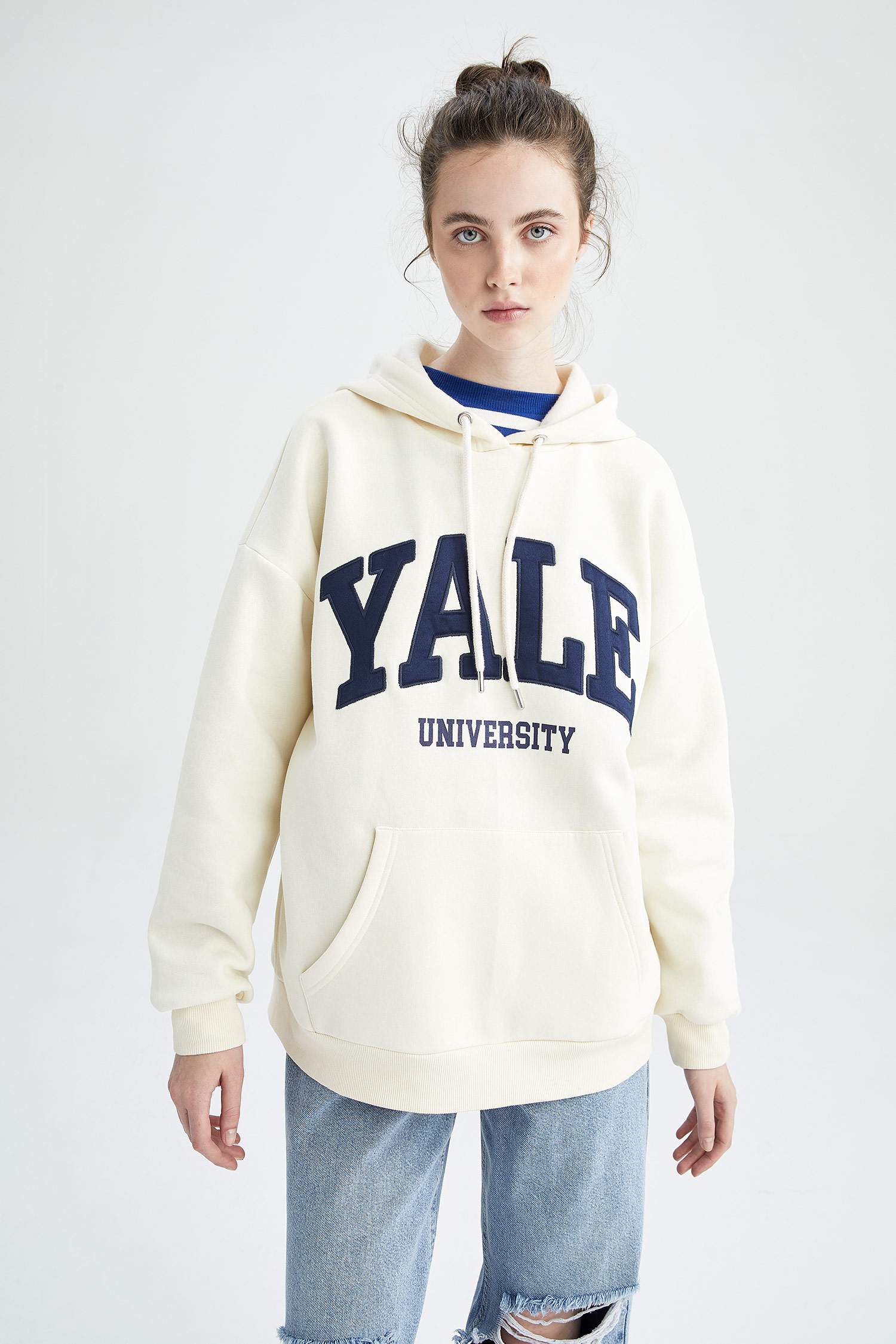 Oversize Fit Yale University Licensed Long Sleeve Sweatshirt