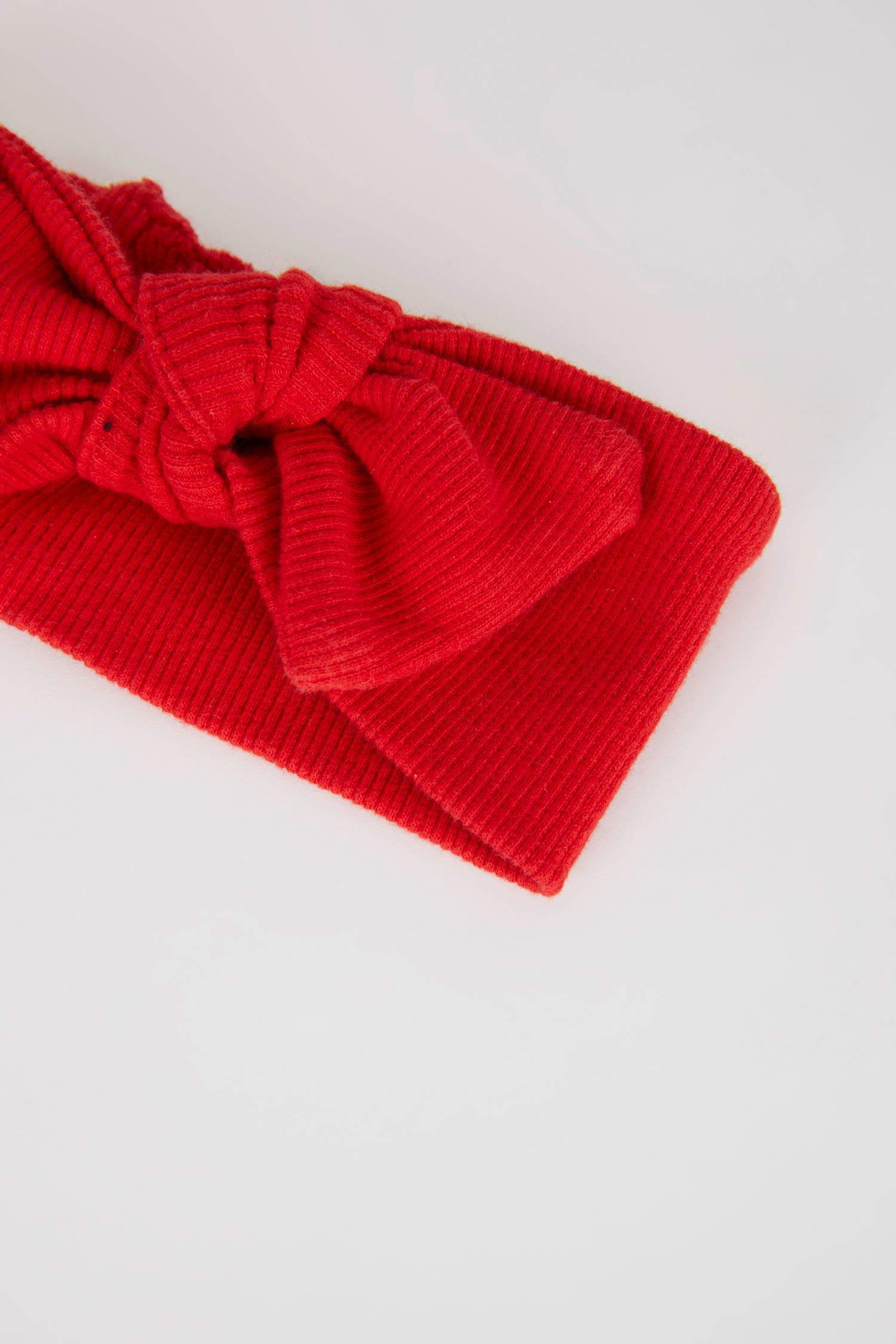 Red BABY GIRL BabyGirl Camisole Beret Hat Gloves 2668480 DeFacto