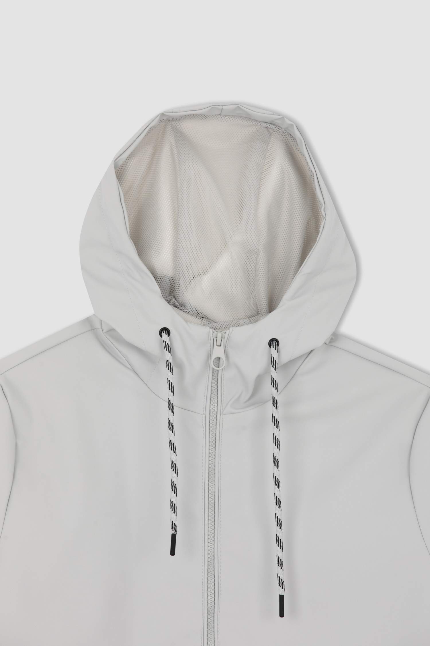 Дождевик водоотталкивающий с капюшоном