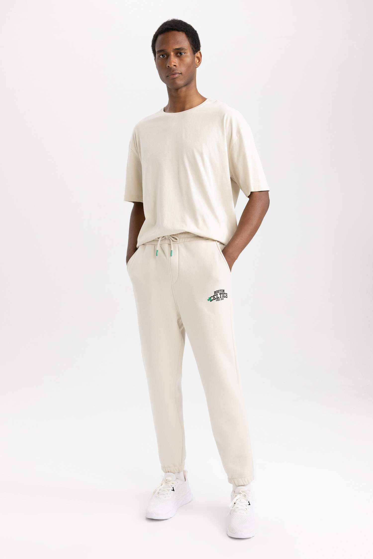 سروال رياضي قماش سميك قصة عادية من بوسطن سيلتكس