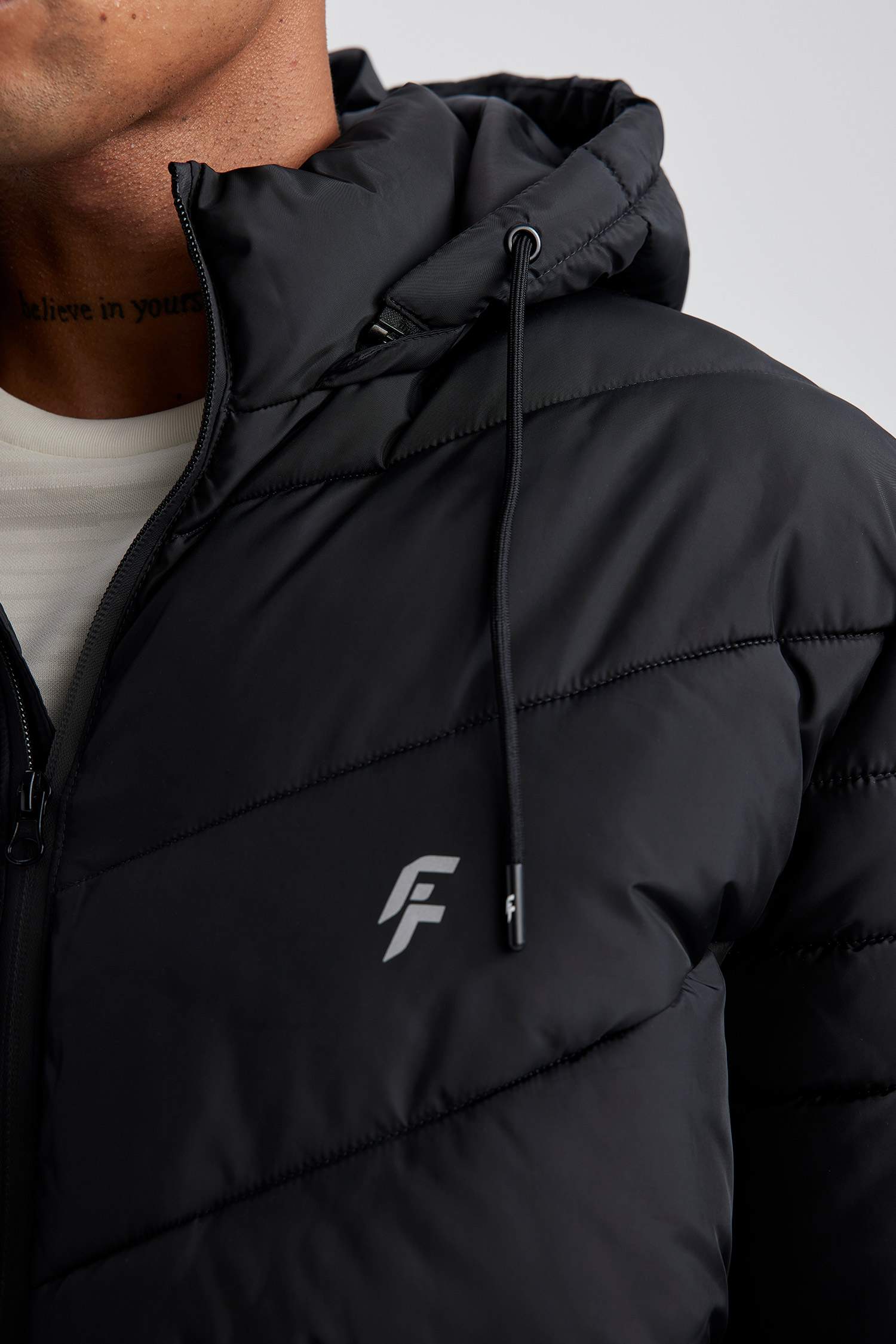 DeFactoFit  Su İtici Kapüşonlu Suni Kürklü Şişme Mont