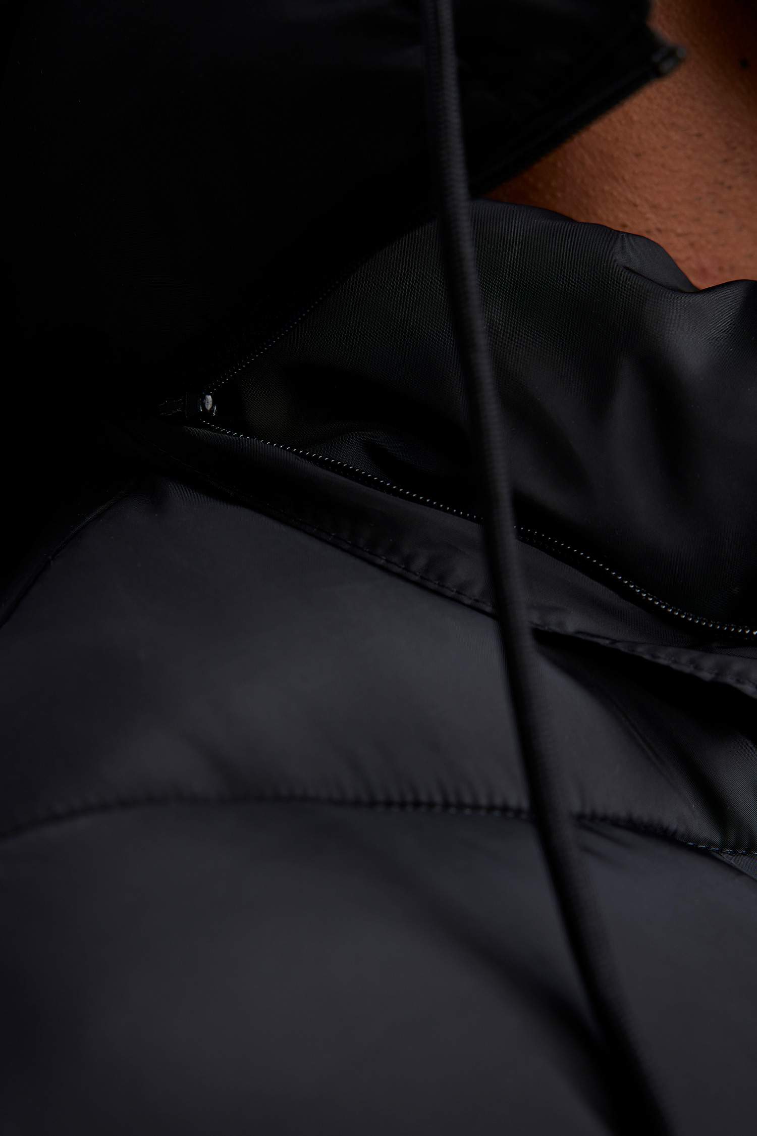 DeFactoFit  Su İtici Kapüşonlu Suni Kürklü Şişme Mont