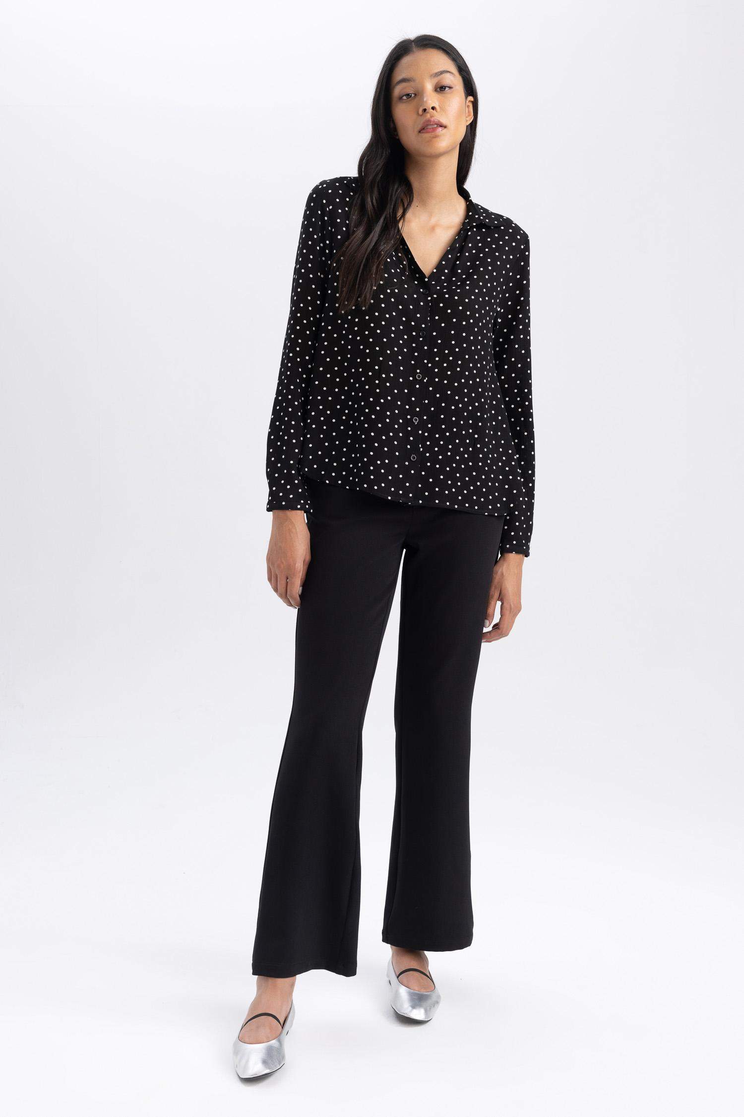 بنطلون بقصة مستقيمة وخصر عالي