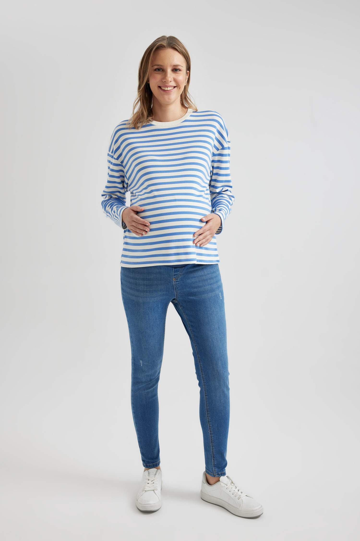 Skinny Fit Normal Waist Ripped Detailed Maternity Trousers