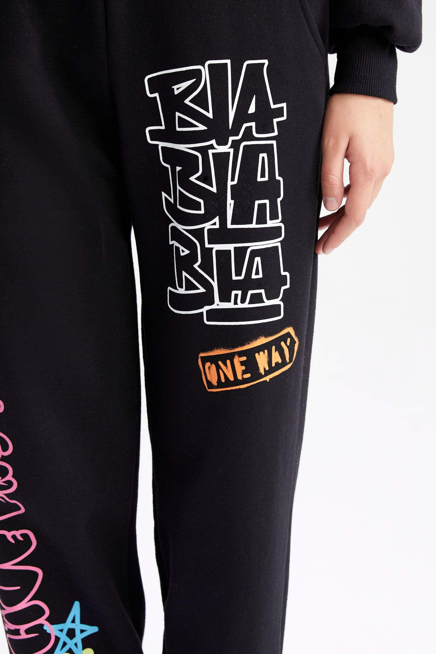 بنطلون سويت بانتس قصة فضاضة مطبوع