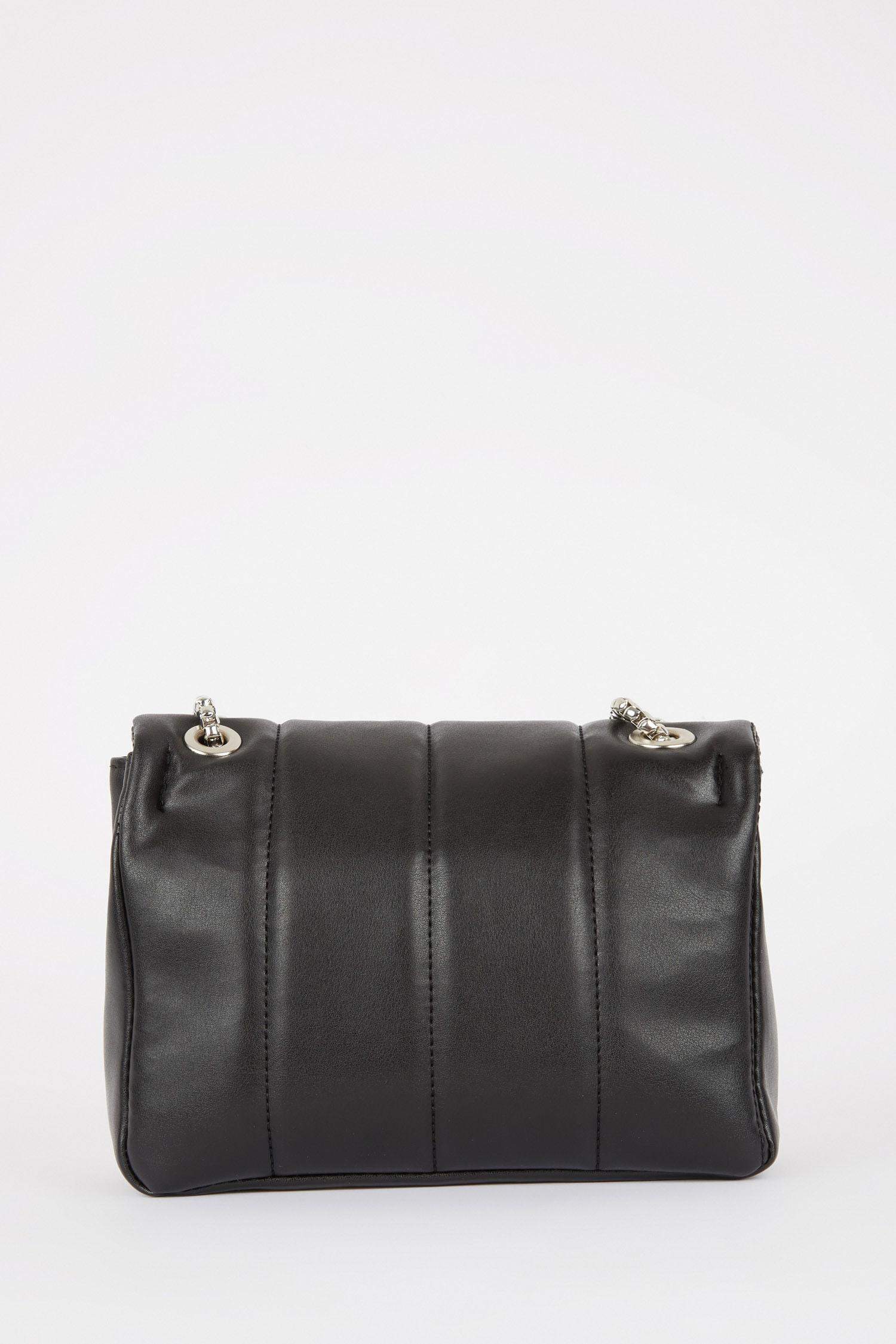 Black Woman Faux Leather Shoulder bag 2657307 DeFacto