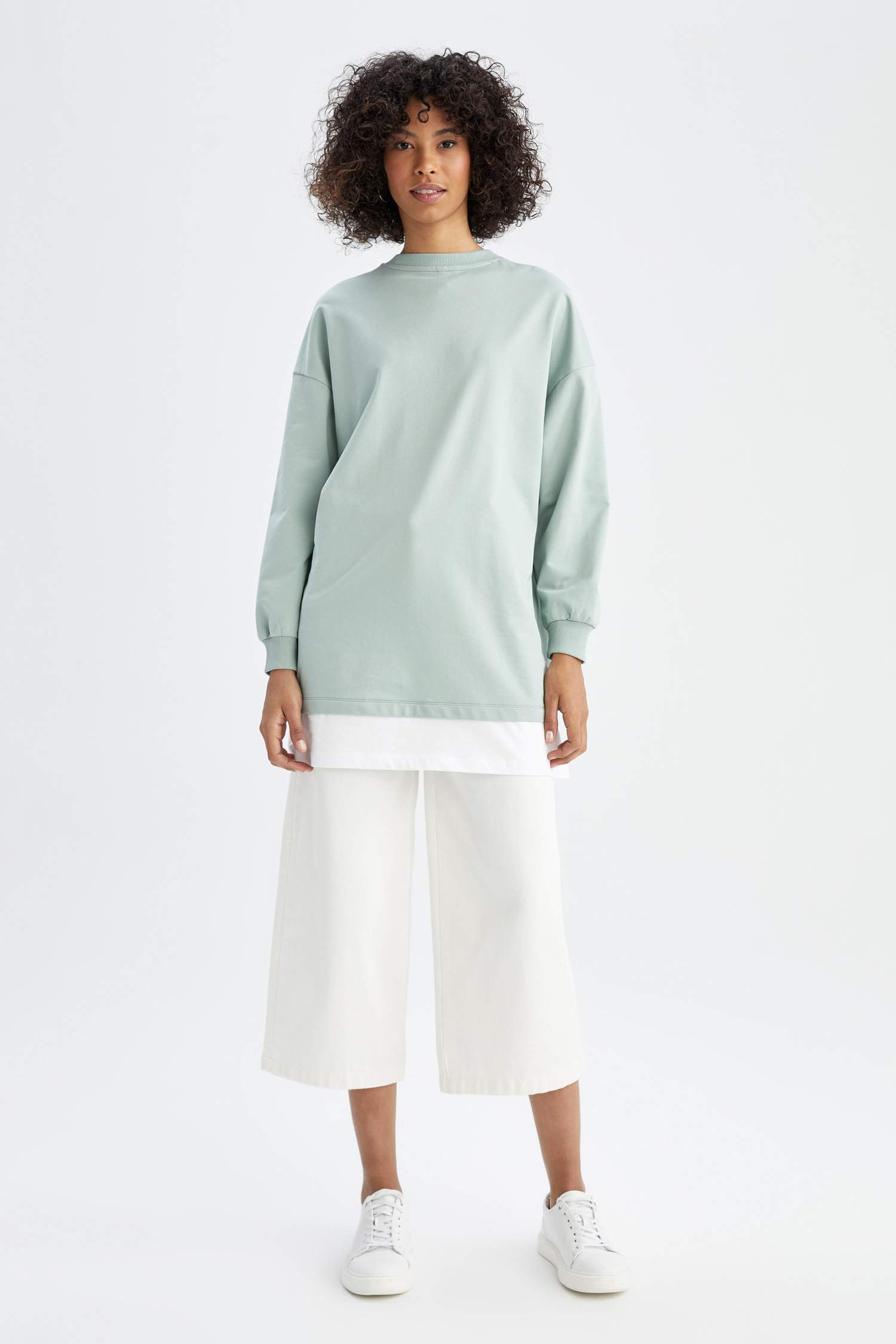 Short Wide Leg Trousers