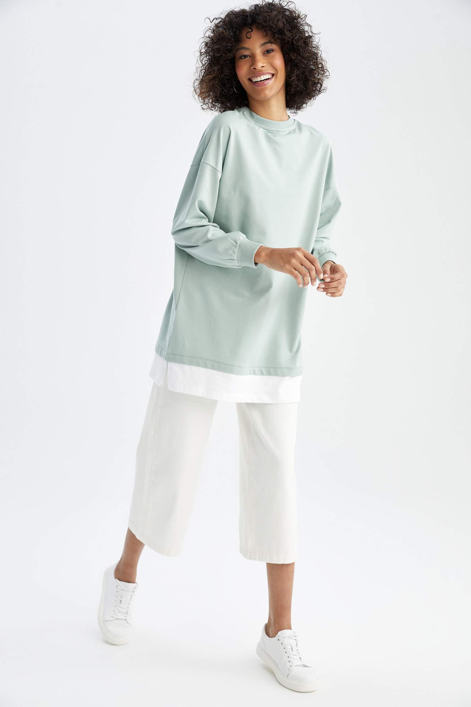 Short Wide Leg Trousers