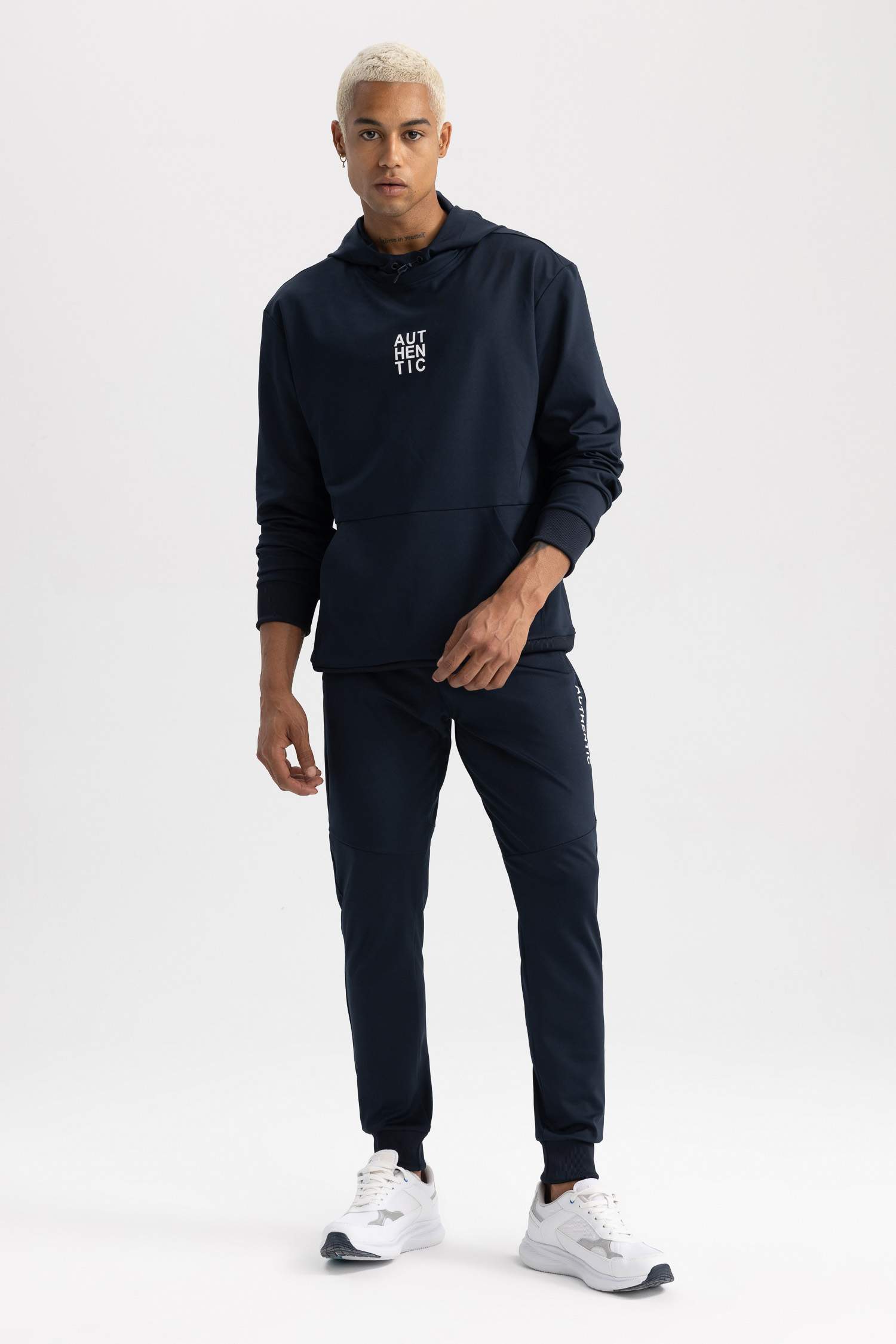 Navy MAN Slim Fit Rib Hem Jogger 2897749 | DeFacto