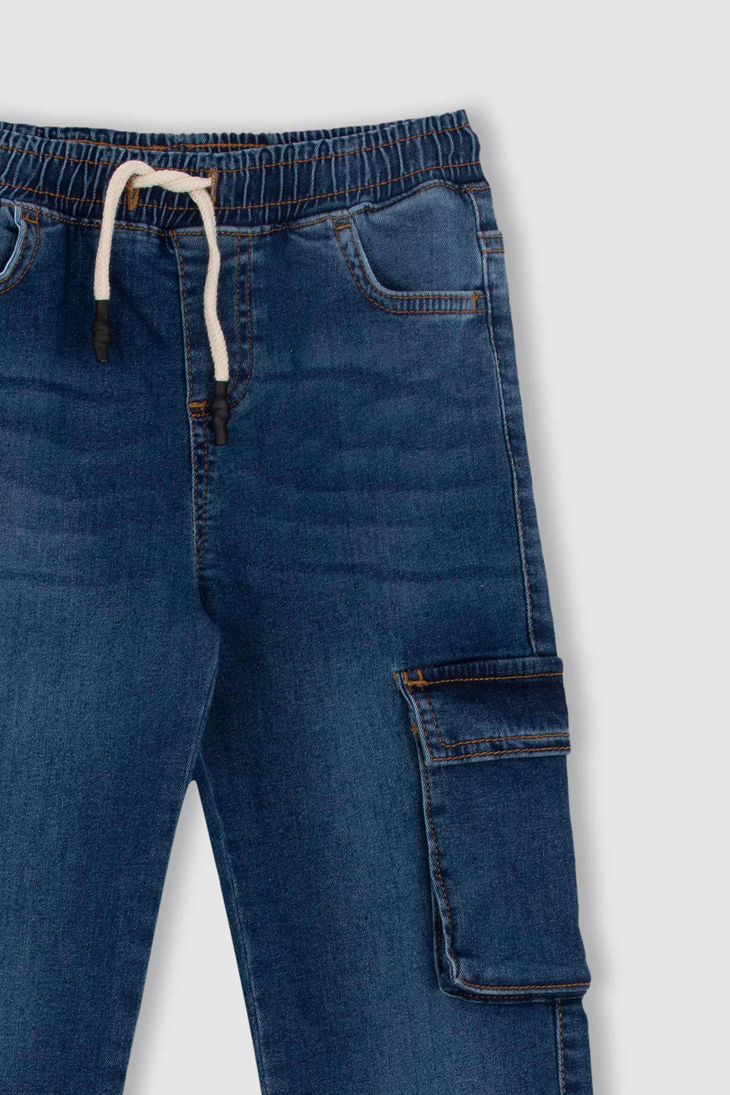 Джинсы джоггеры с карманами для мальчиков