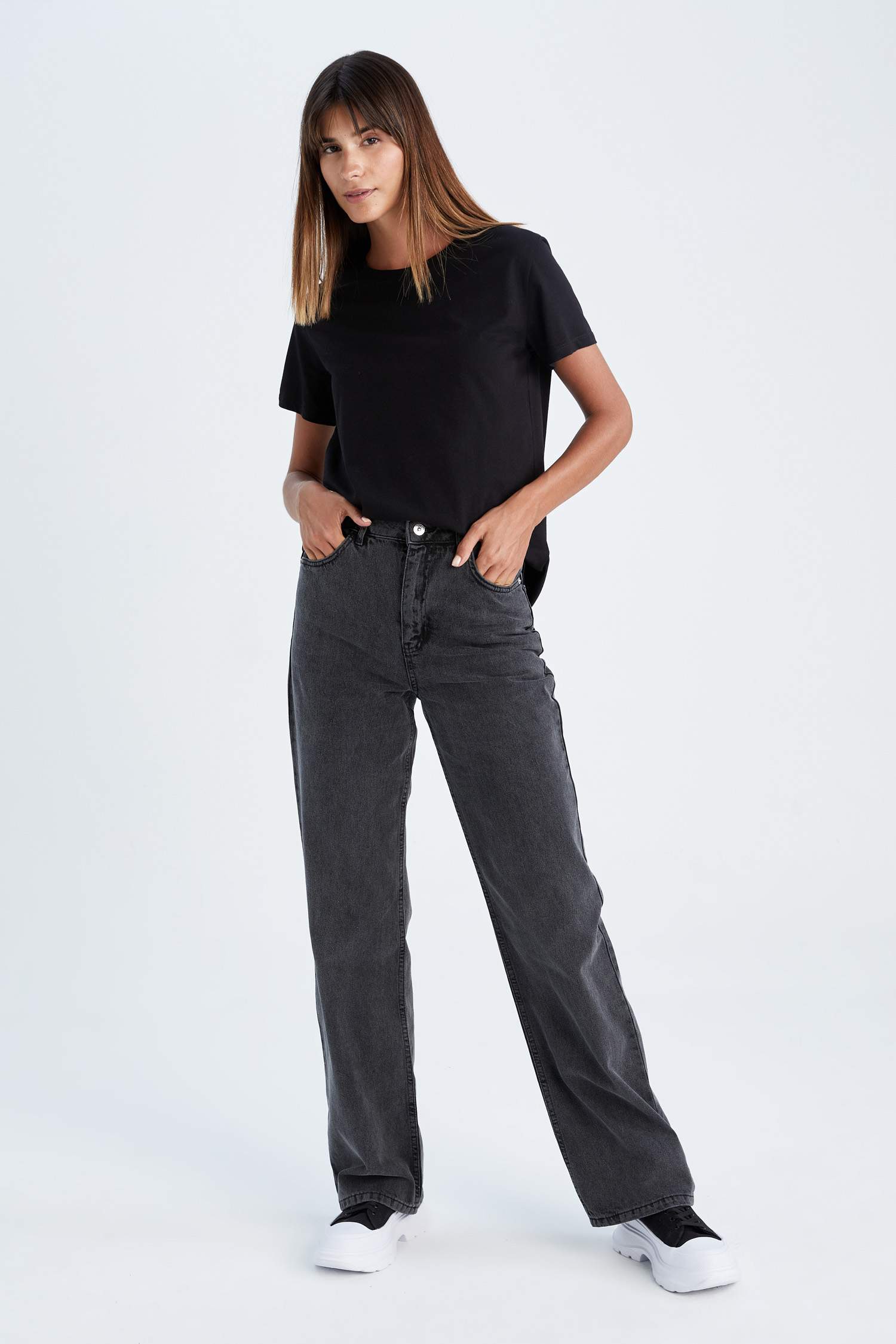 Black WOMEN Trousers 2657185 | DeFacto