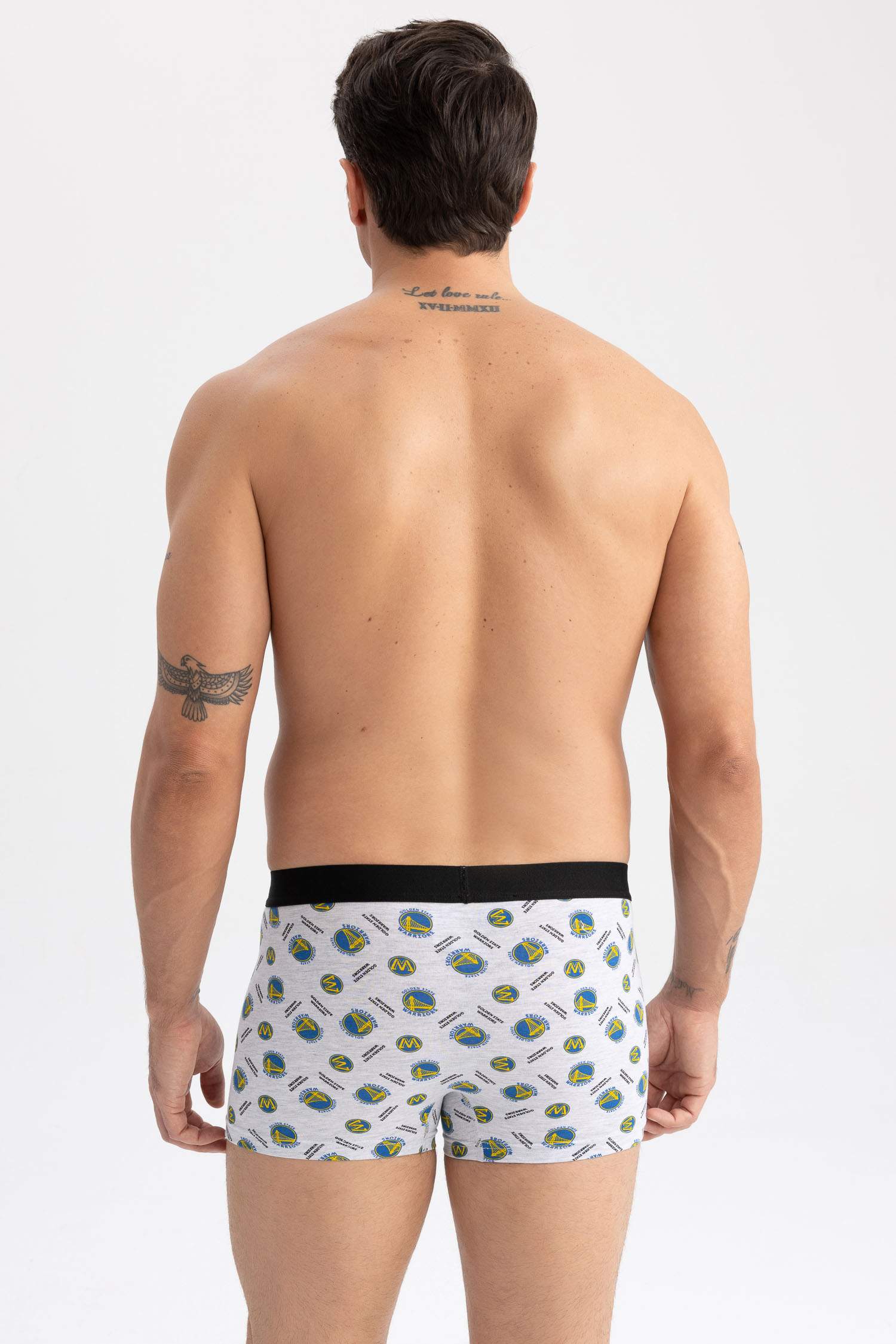 بوكسر قصة عادية من NBA