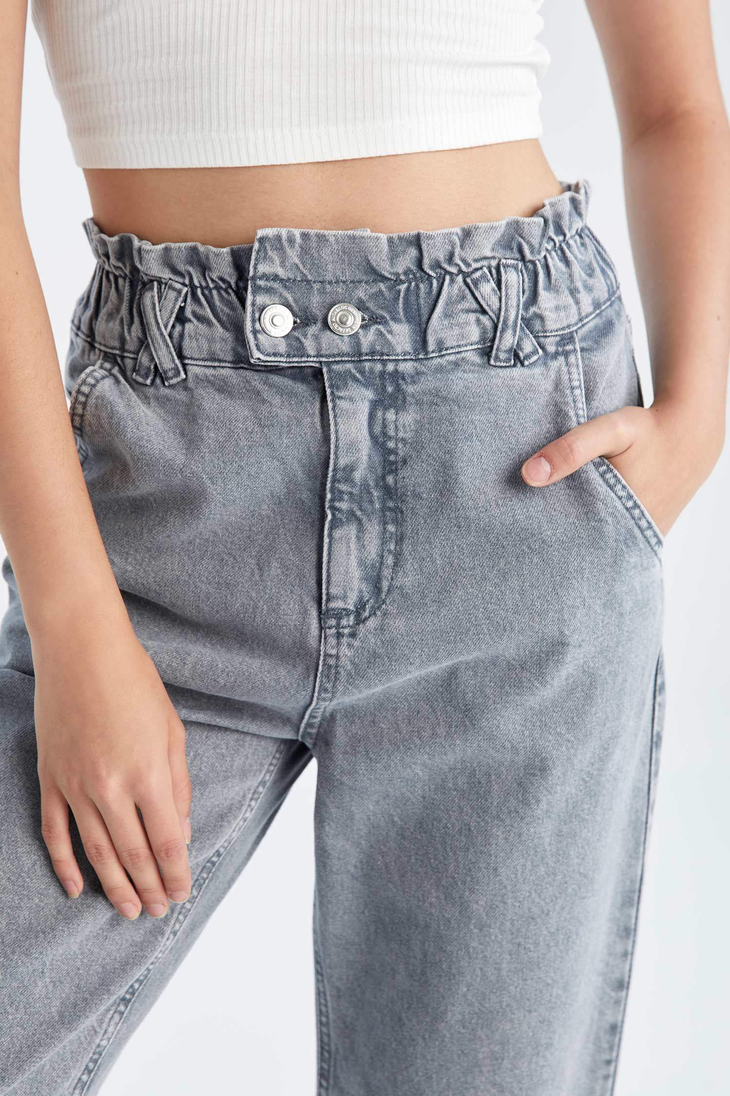 Grey WOMAN Paperbag Fit High Waist Jeans 2657455 | DeFacto
