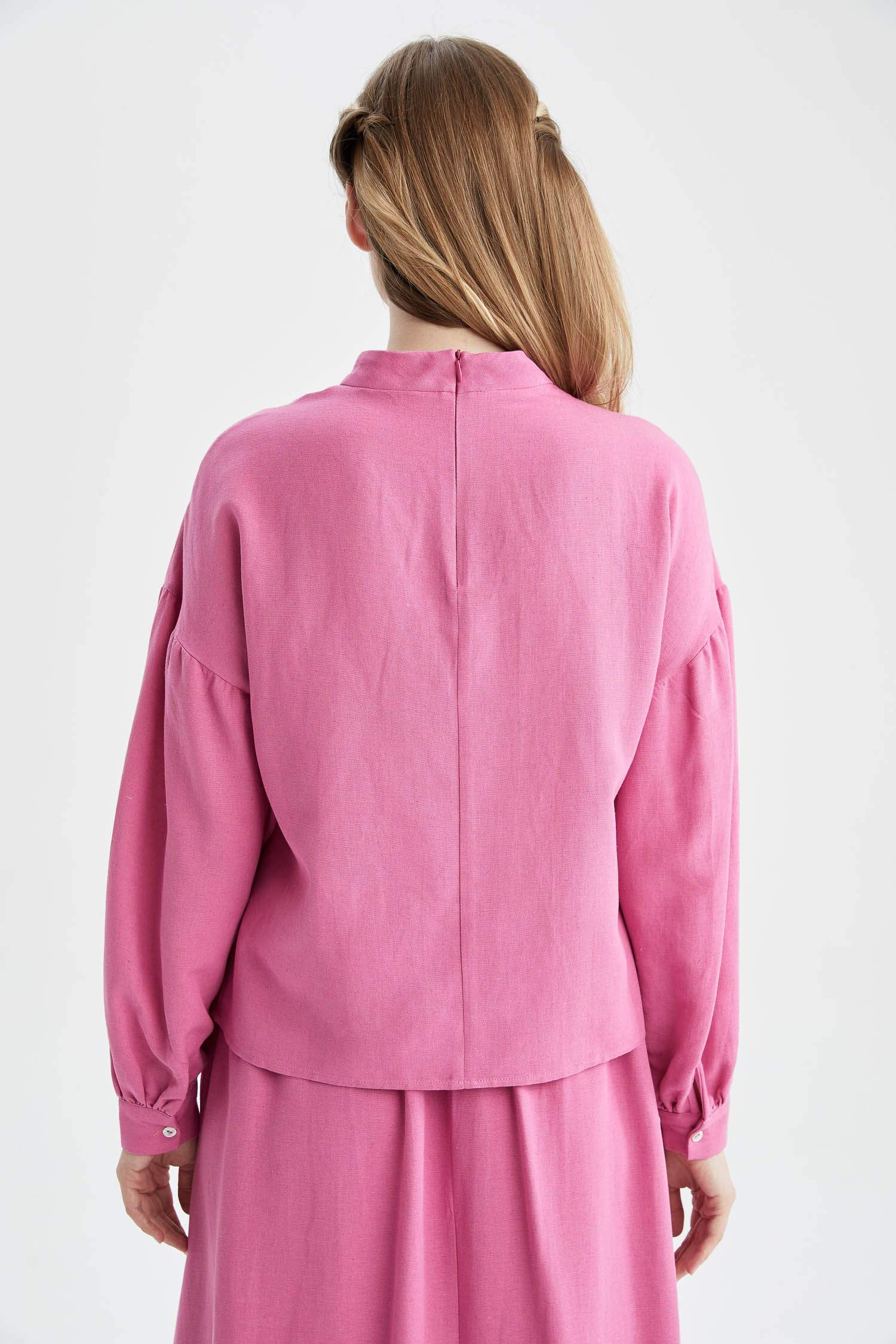 Туника с длинным рукавом стандартного кроя с воротником стойкой